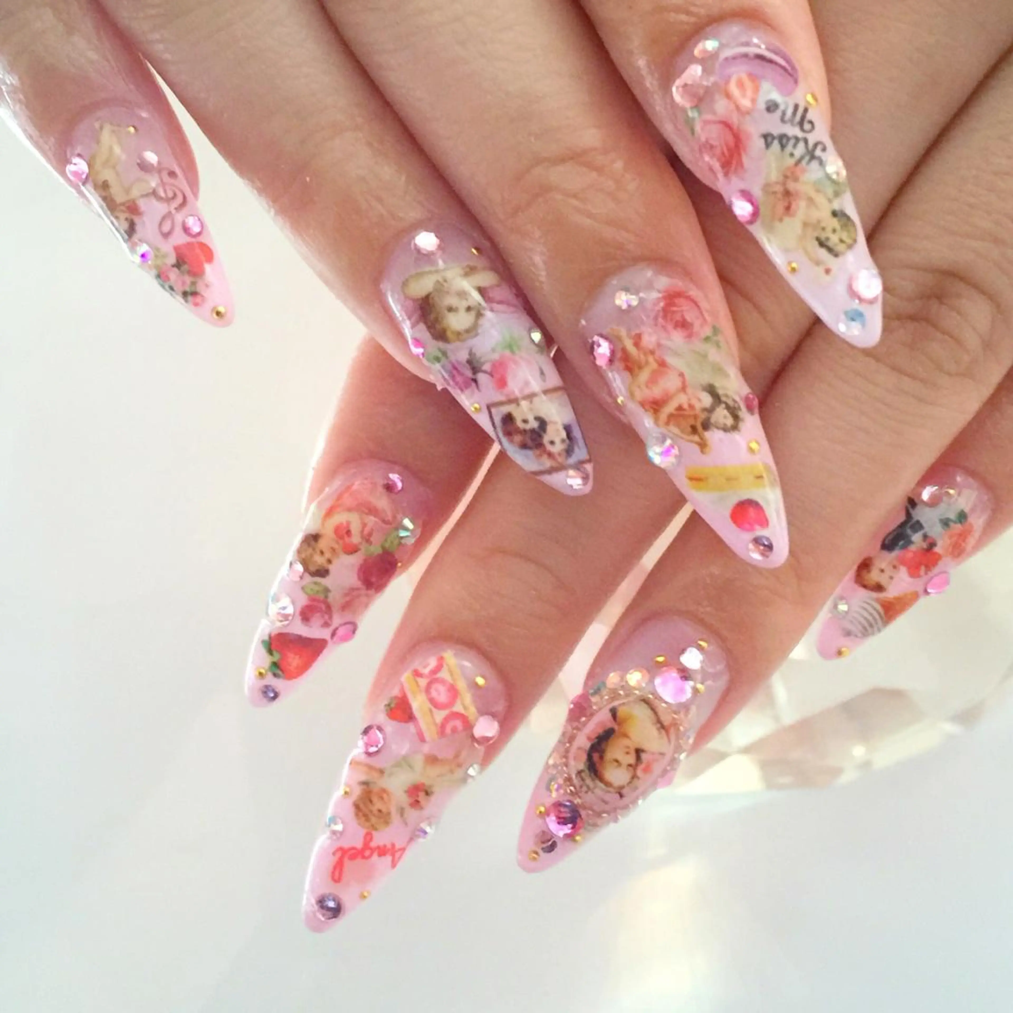 ネイル スカルプネイル ネイルチップ YUN 💅のネイルデザイン