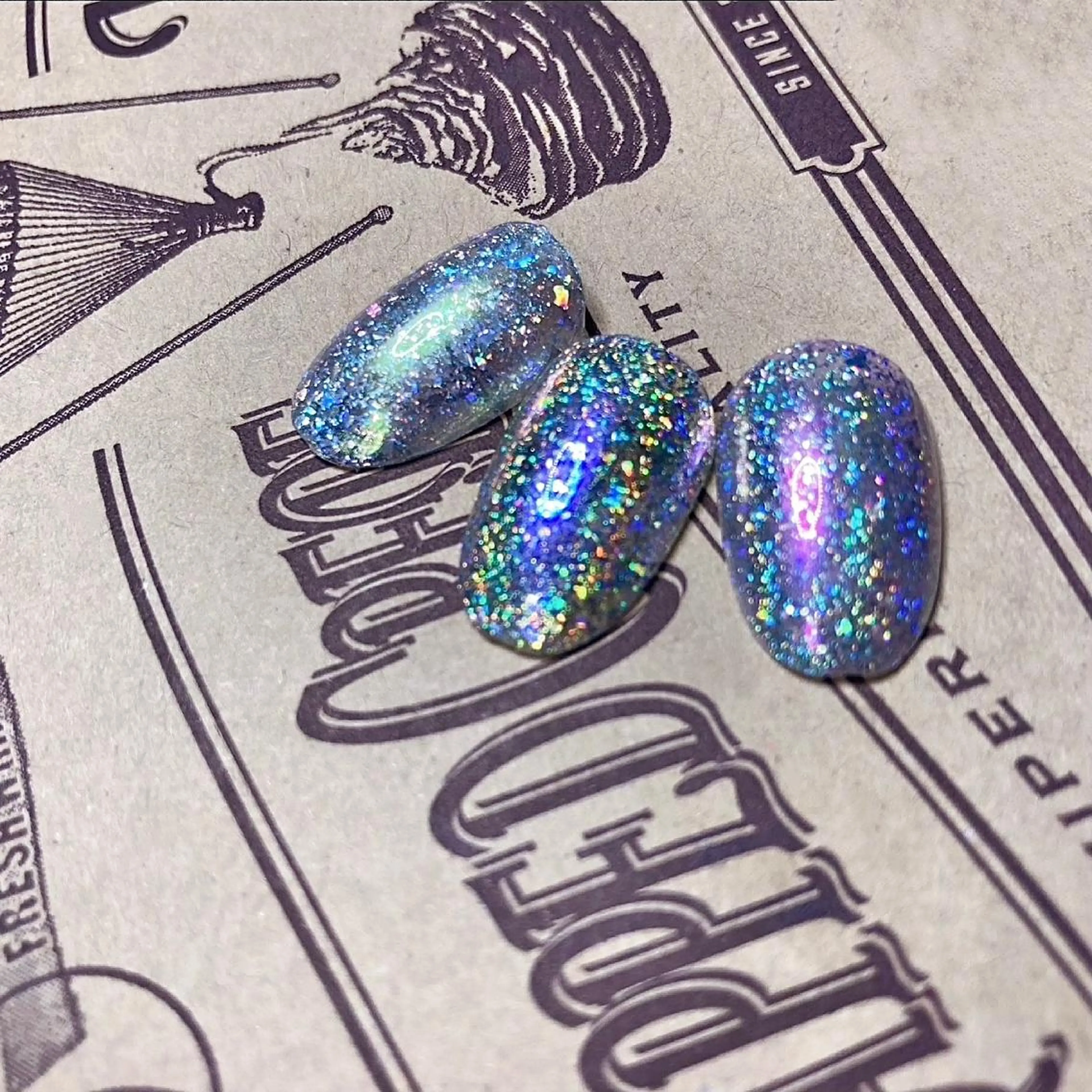 ネイル NOIROUGE所属・NOI ROUGEのネイルデザイン