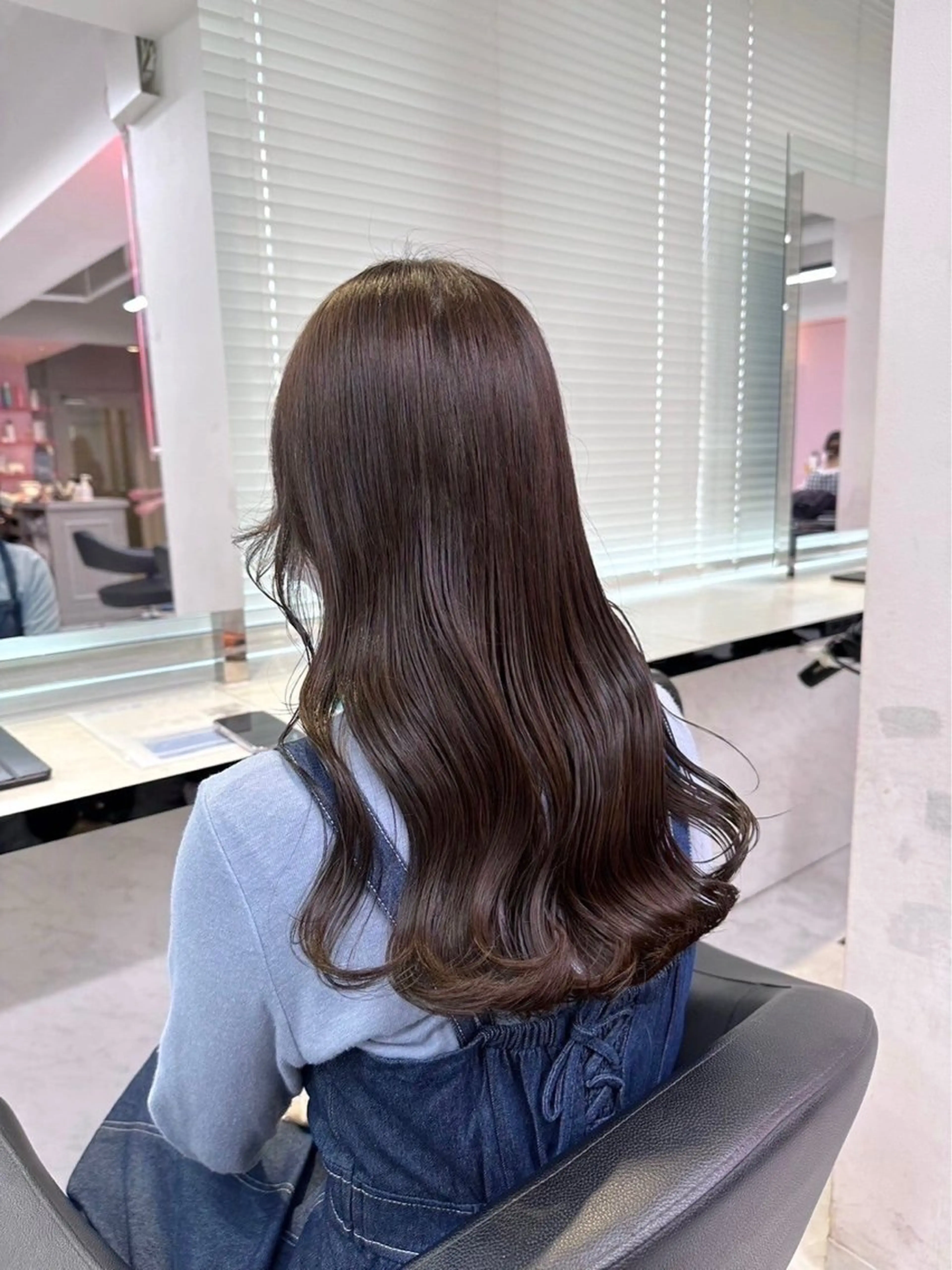 ロング カラー ヘアアレンジ ブラウンカラー マロンブラウン 髪質改善 トリートメント 🫧透明感ラベンダー 似合わせ🫧あい🫧のヘアスタイル