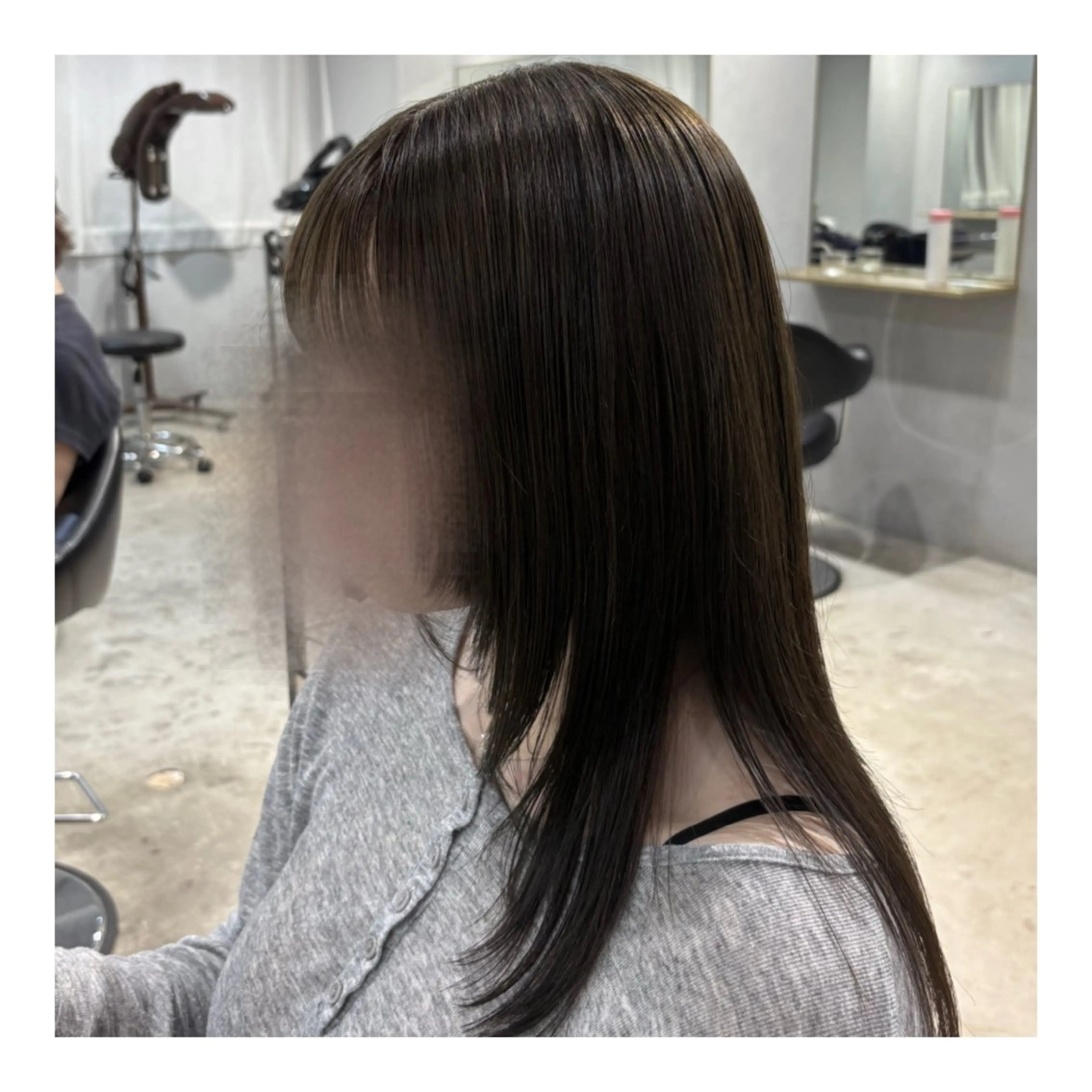 ロング カラー ブラウンカラー 透明感カラー オリーブブラウン ヘアカラー ワンカラー特別価格 /表参道/ことりのヘアスタイル