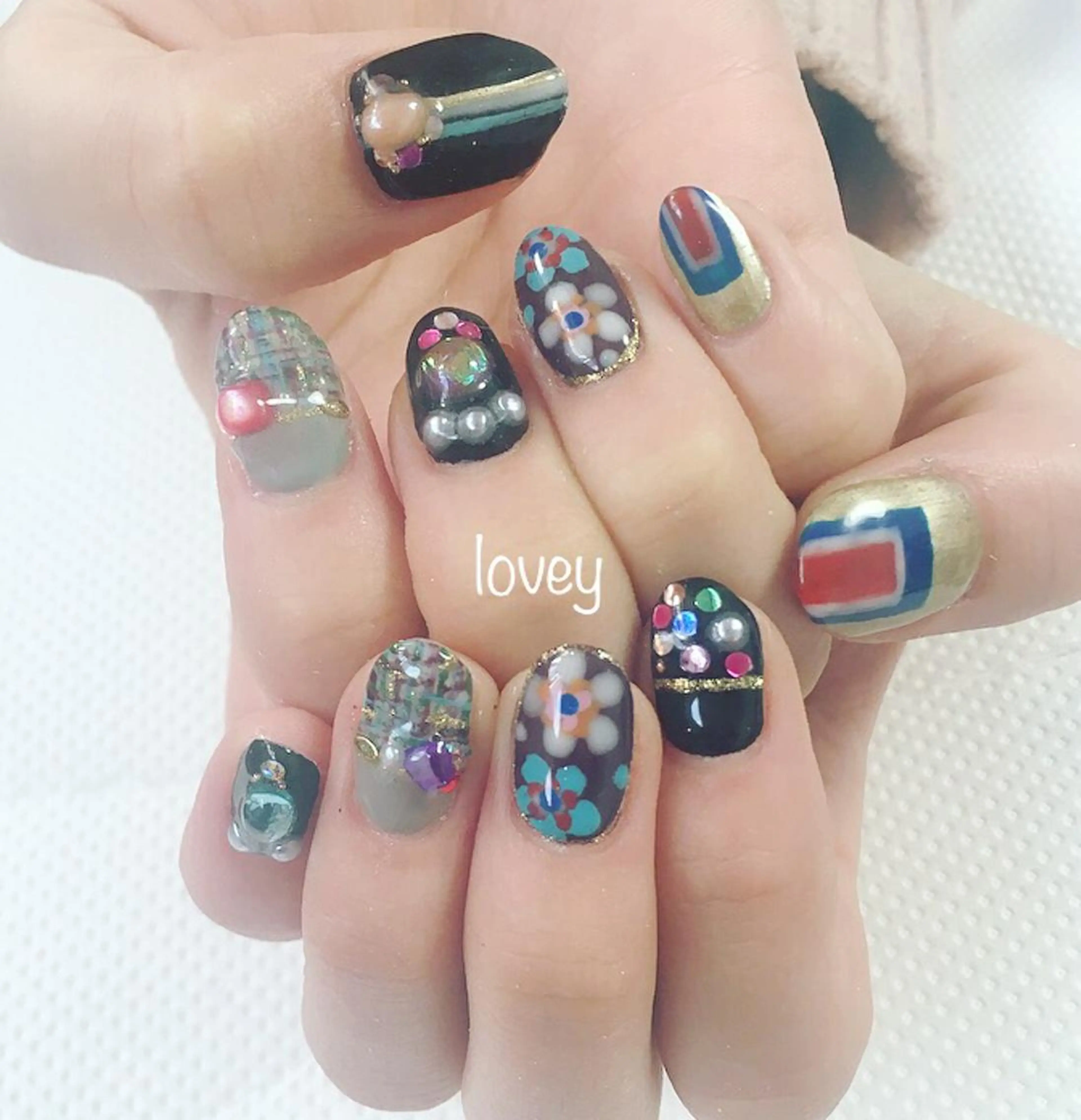 ネイル プライベートサロン loveyのネイルデザイン