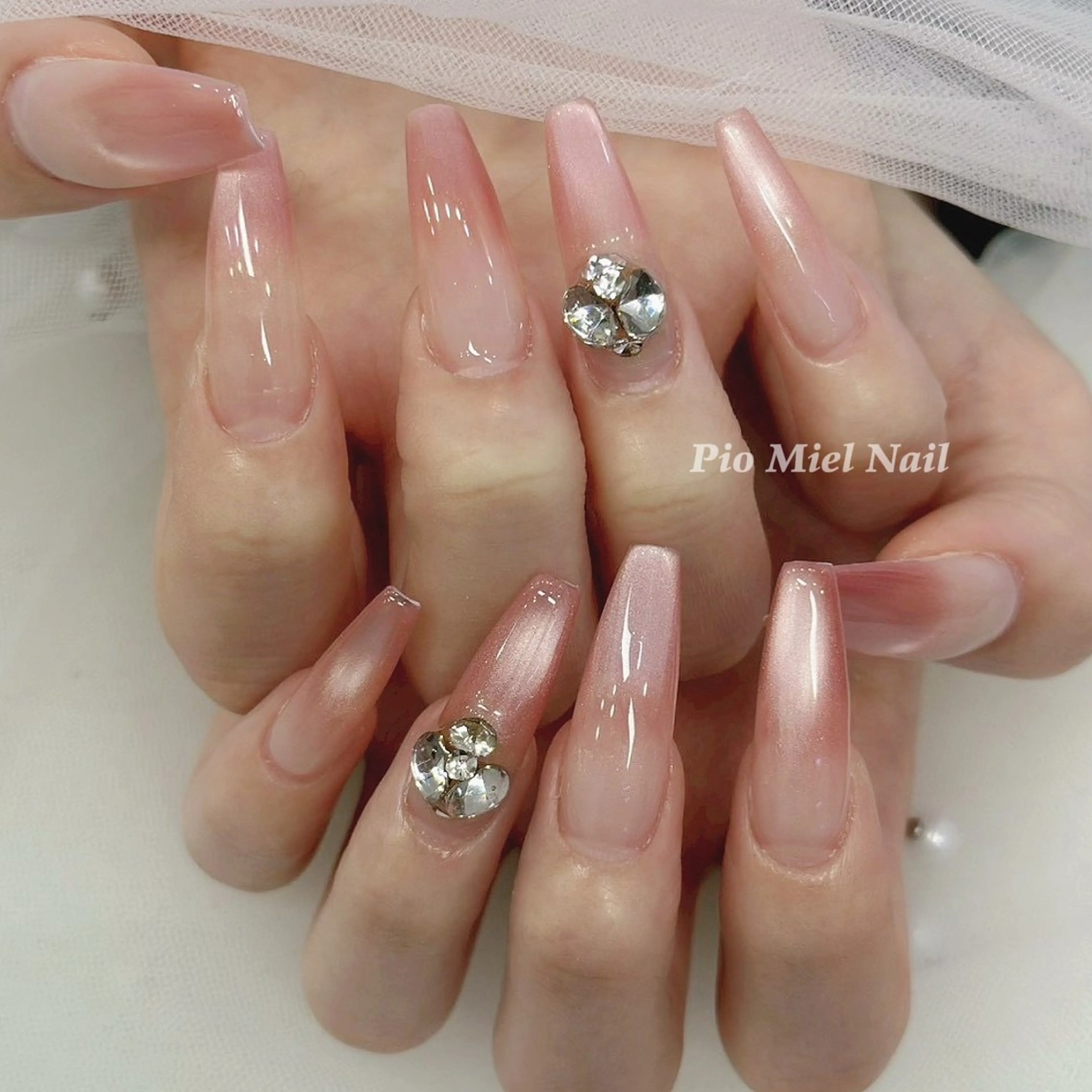 ネイル フレンチネイル 韓国ネイル マグネットネイル ニュアンスネイル ワンカラーネイル ハンドネイル Pio Mielのネイルデザイン