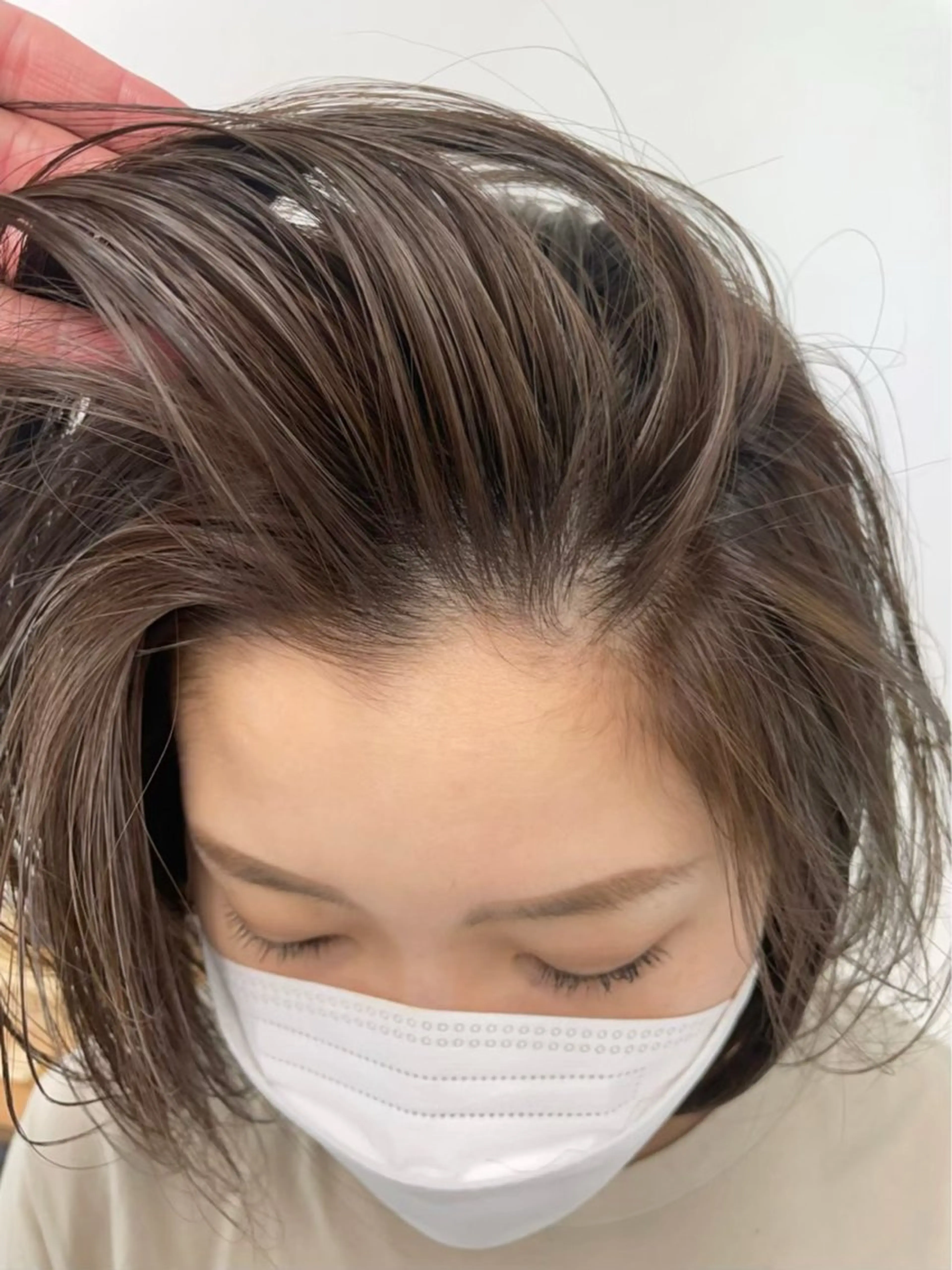 ショート カラー ブリーチ ケアブリーチ ハイライトカラー ハイライト 外ハネヘア カット ヘアカラー トリートメント ☀️東京→岡崎☀️ ハイライト青山彪雅のヘアスタイル