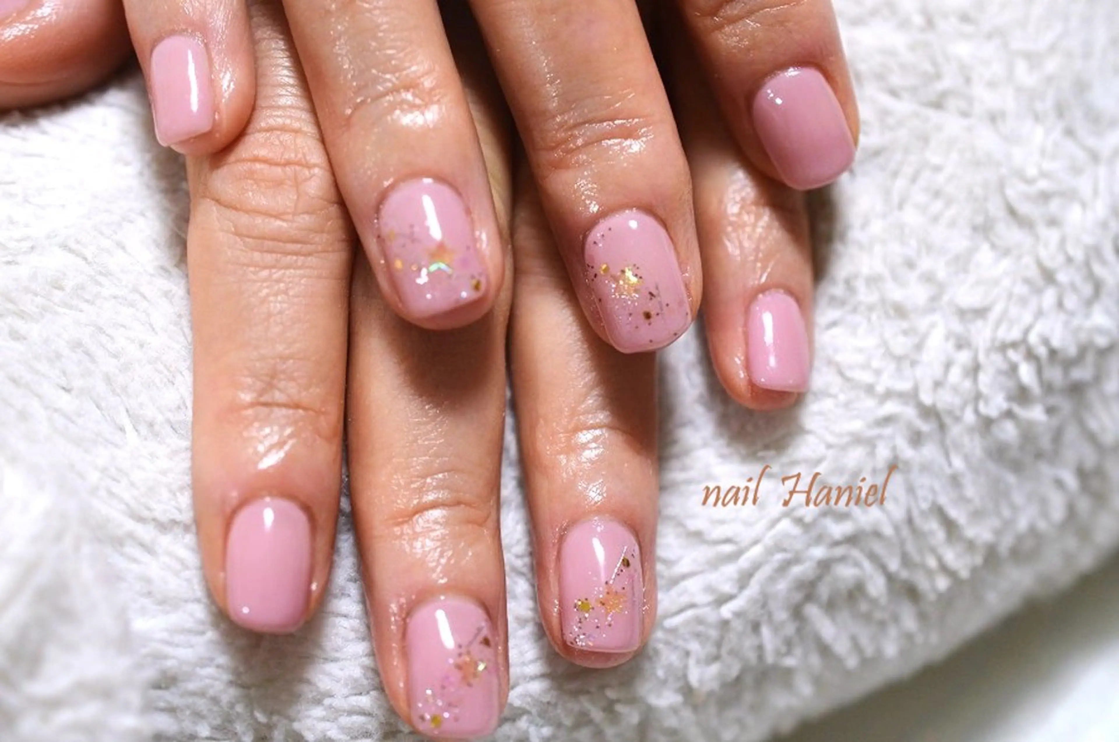 ネイル アートネイル ジェルネイル ホログラムネイル オフィスネイル ワンカラーネイル nail Haniel所属・半蔵門サロンハニエル 魅神 ちよのネイルデザイン