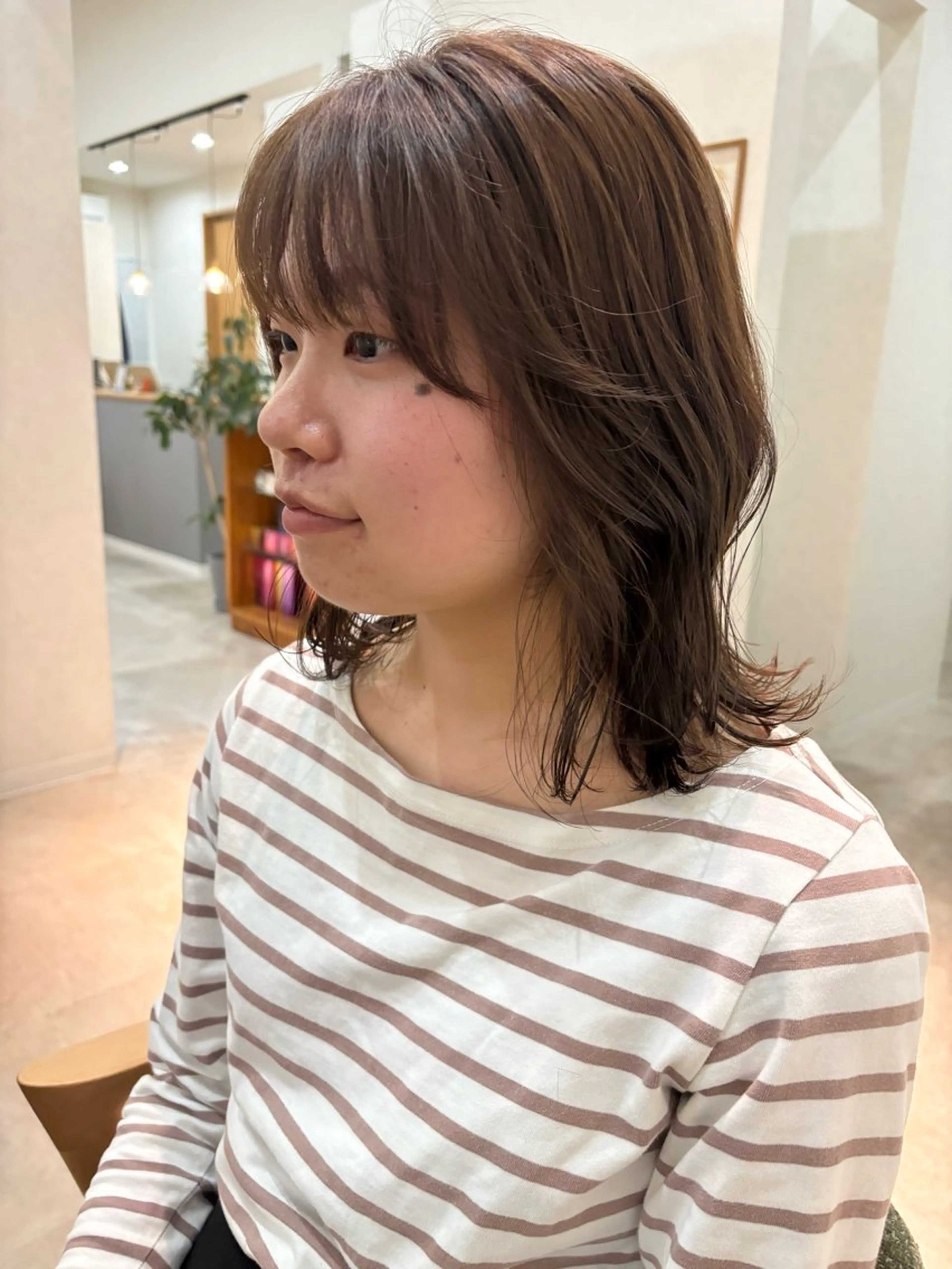 ミディアム カラー カット ヘアカラー トリートメント en,所属・en,似合わせカット /ボブ/透明感カラーのヘアスタイル