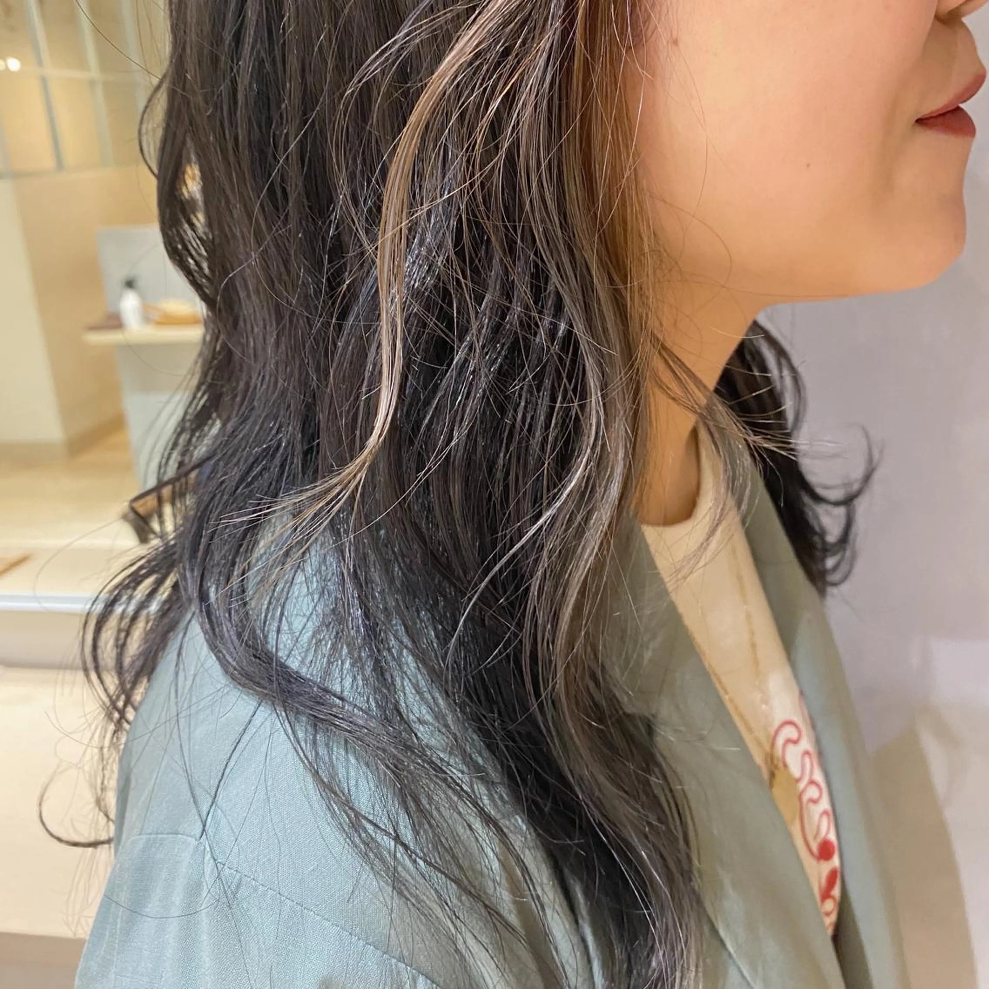 カラー ヘアカラー トリートメント HANA ROCCO3rdのヘアスタイル