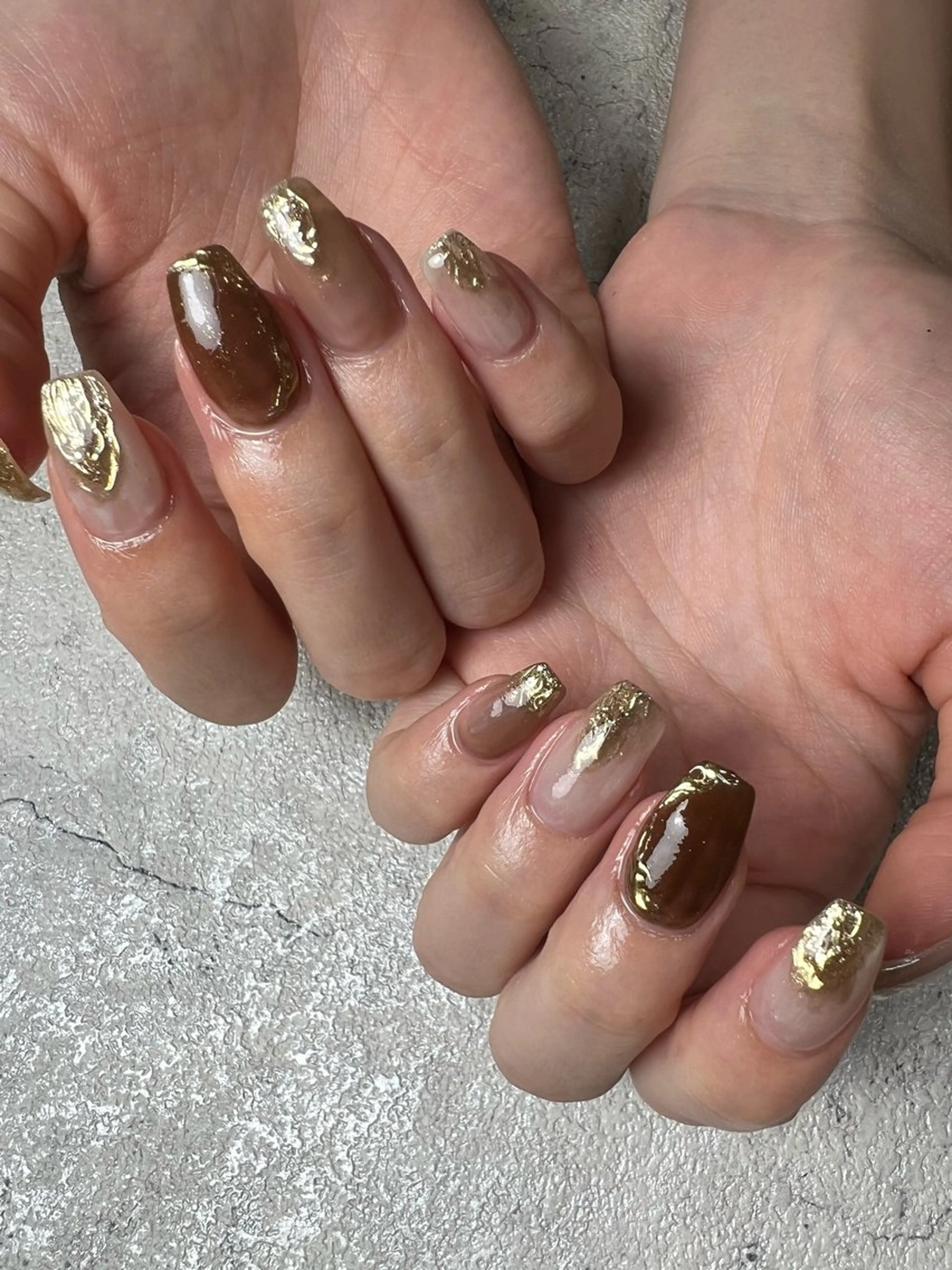 ネイル アートネイル ブラウン ジェルネイル ミラーネイル 持ち込み flowers nailのネイルデザイン