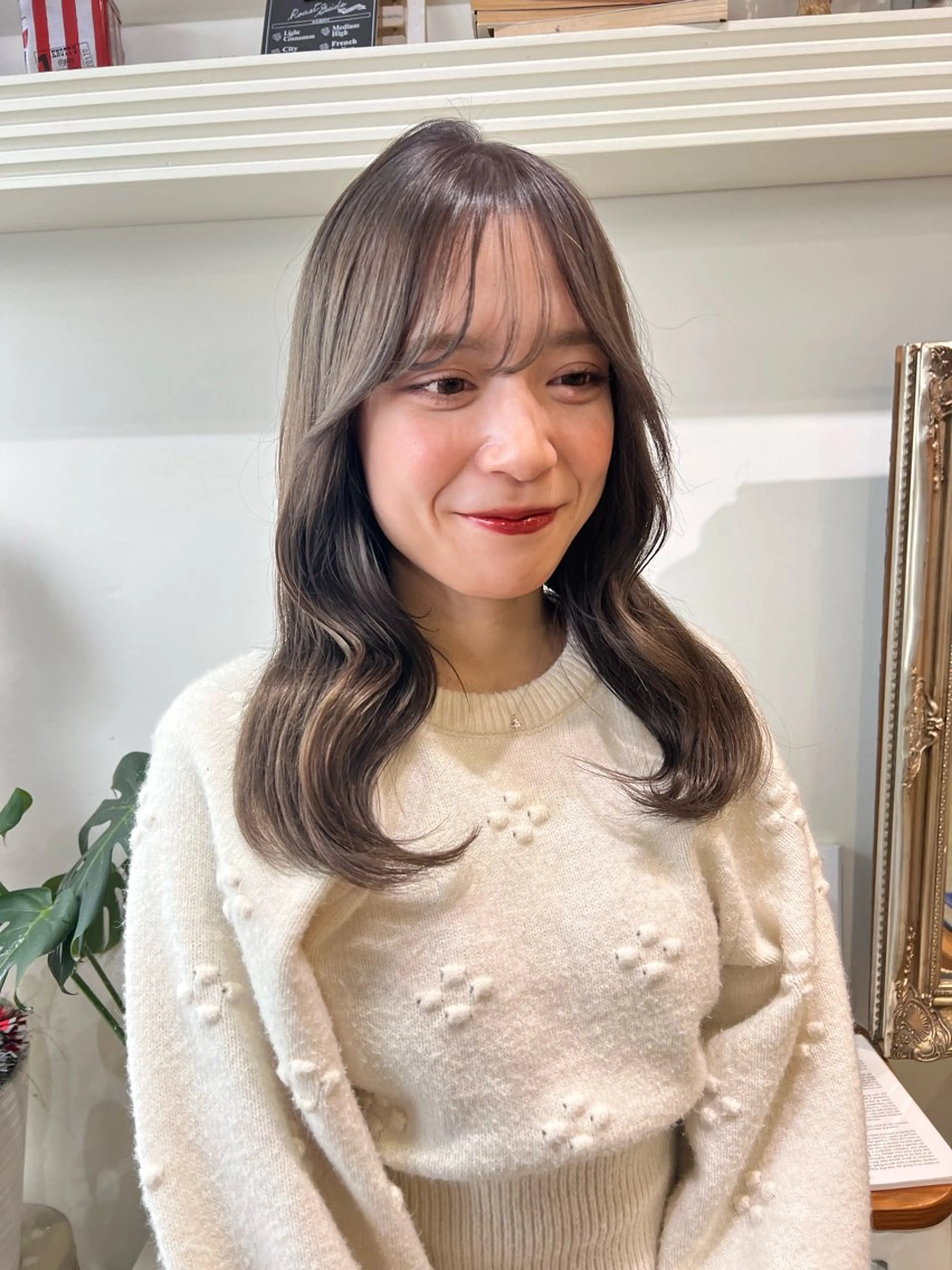 ロング カラー ヘアアレンジ 透明感カラー グレージュ オリーブグレージュ オリーブグレー 顔まわりレイヤー ヘアカラー トリートメント ヘッドスパ ヘアセット 山口 竣也のヘアスタイル