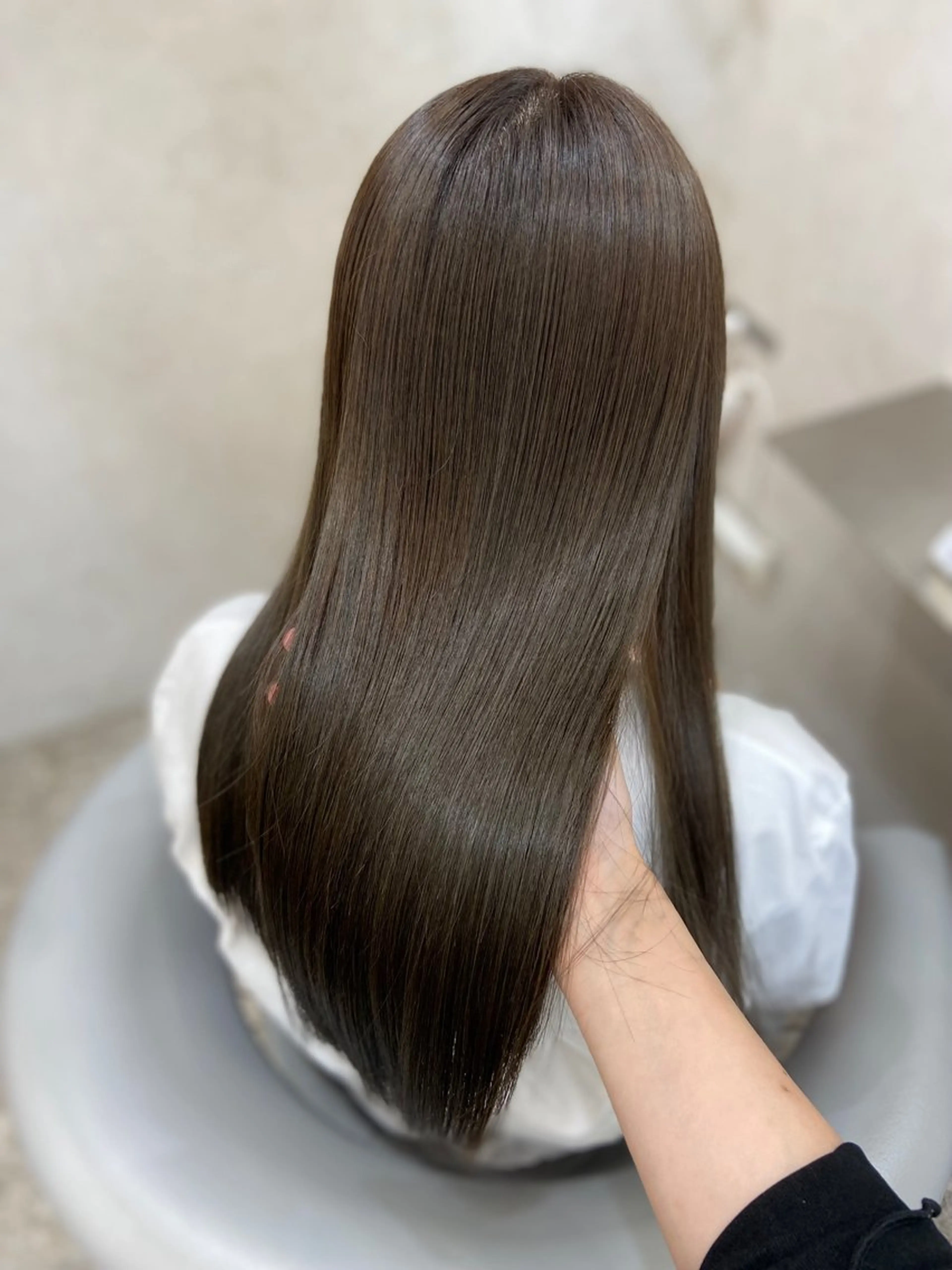 ロング カラー グレージュ カット ヘアカラー トリートメント 新宿/韓国ヘア 中明度カラー/かやのヘアスタイル