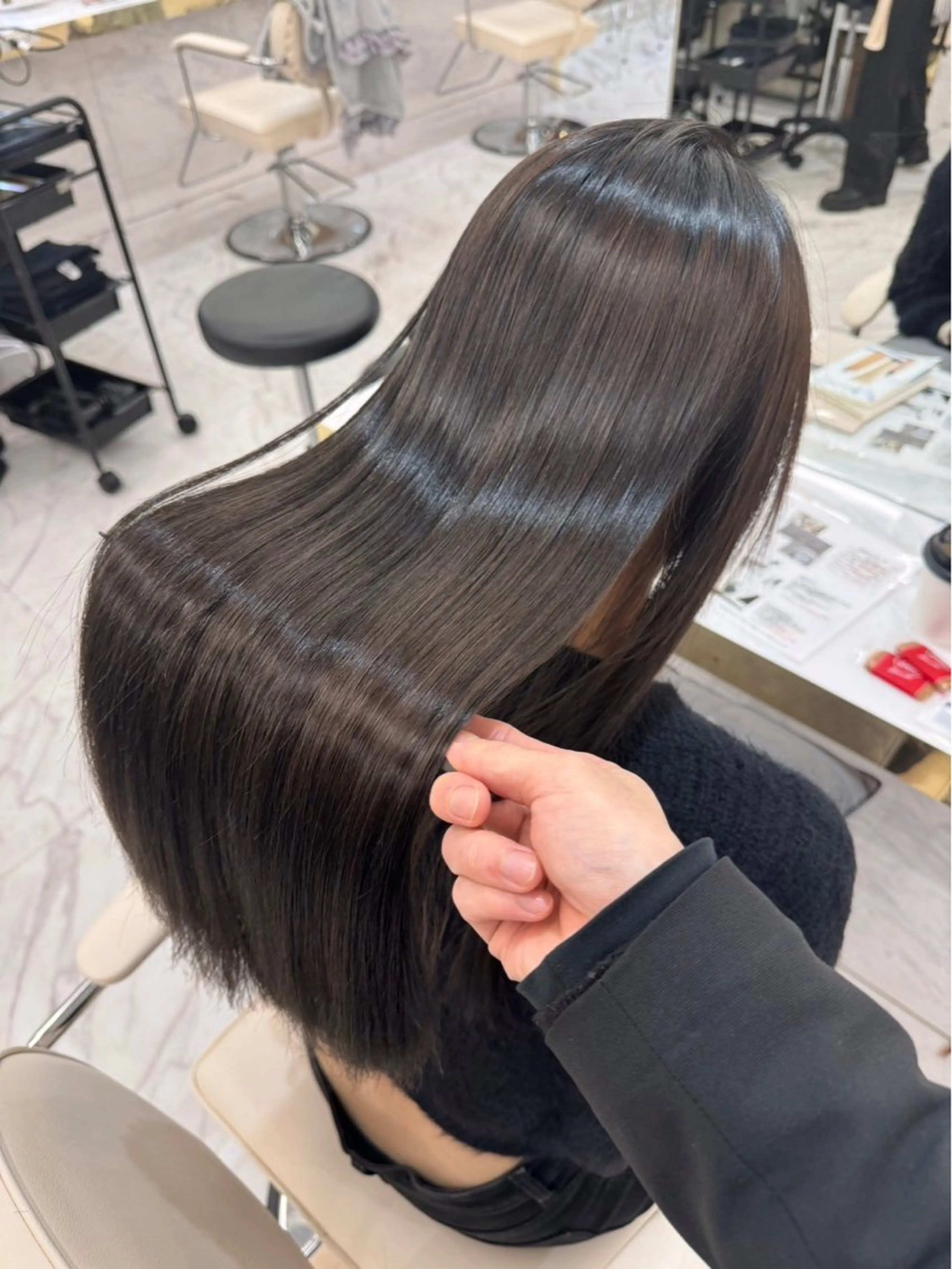 セミロング カラー ヘアカラー トリートメント カラー🫧髪質改善 高原瑞輝のヘアスタイル