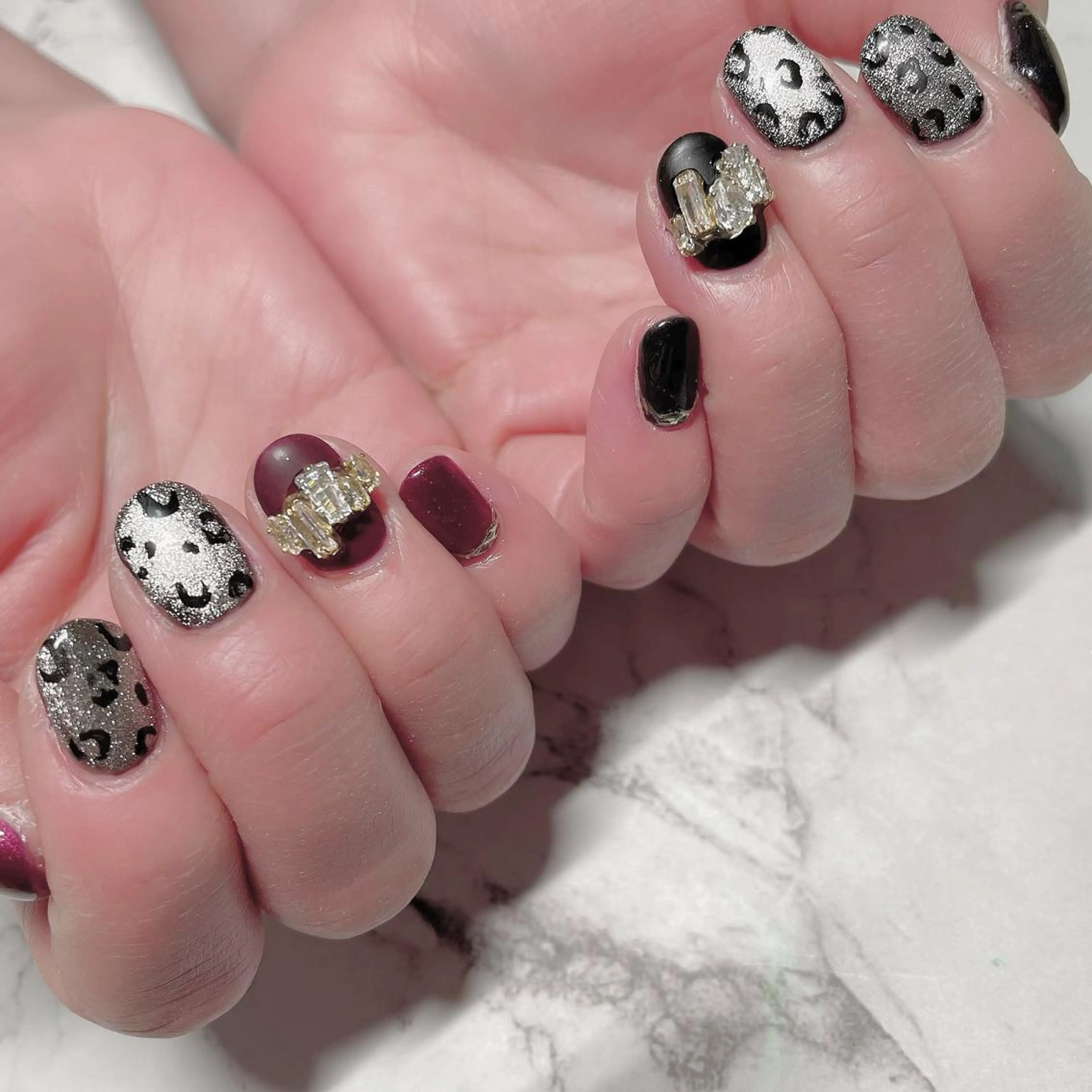 ネイル ハンドネイル y39nail toshiのネイルデザイン