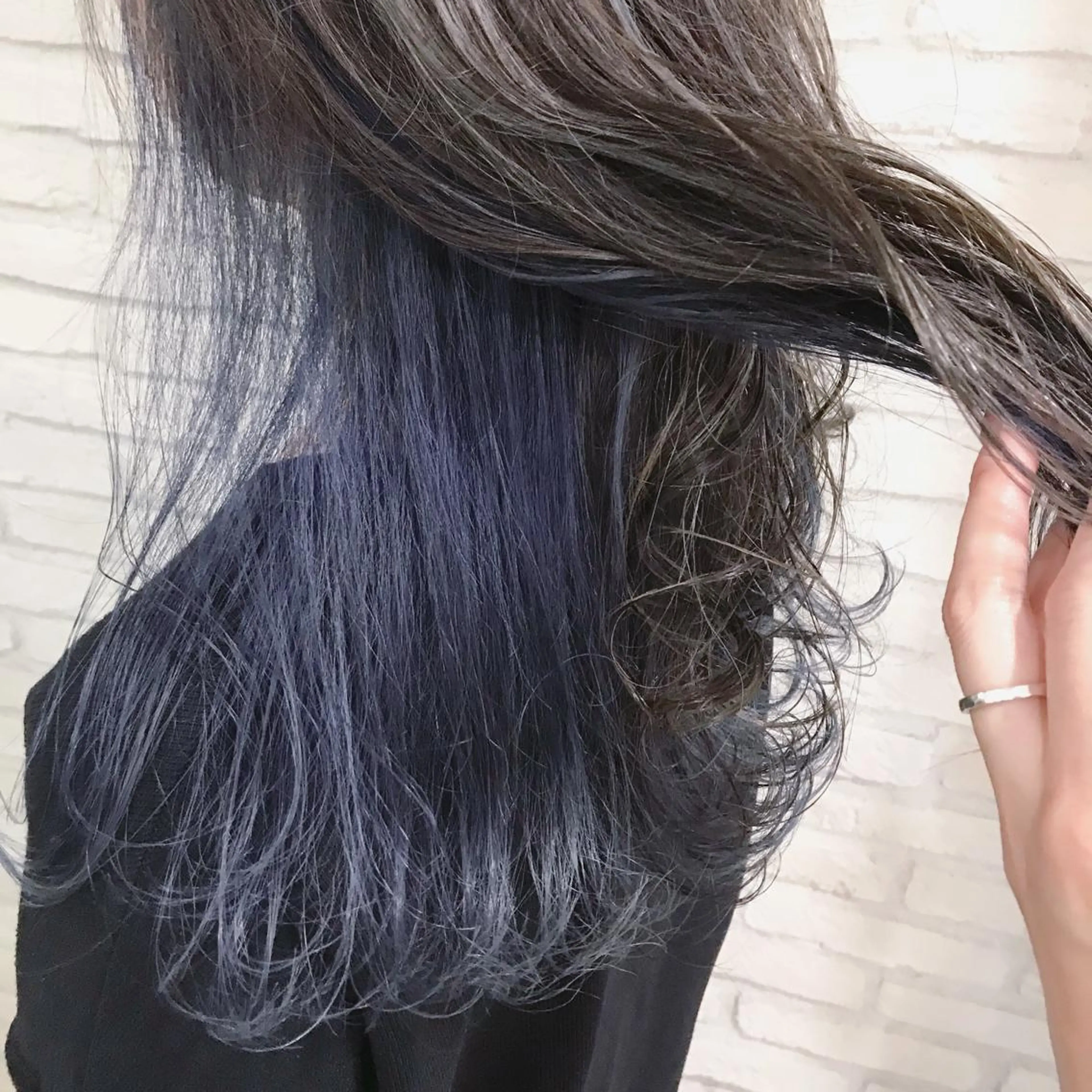 ロング カラー インナーカラー ネイビーカラー 横浜🍒カット エクステ／RIEのヘアスタイル
