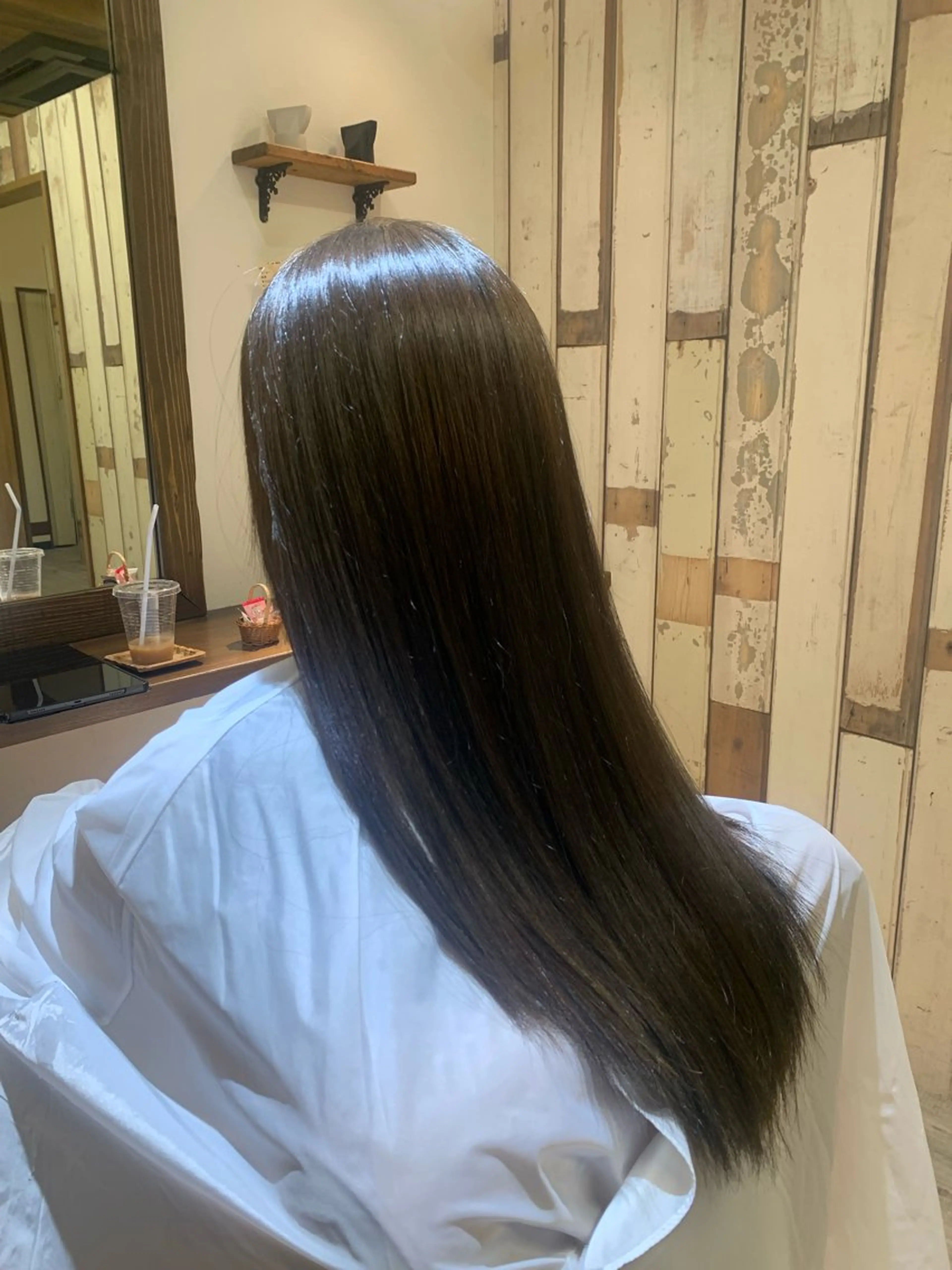 カラー 畠山 亜弓のヘアスタイル