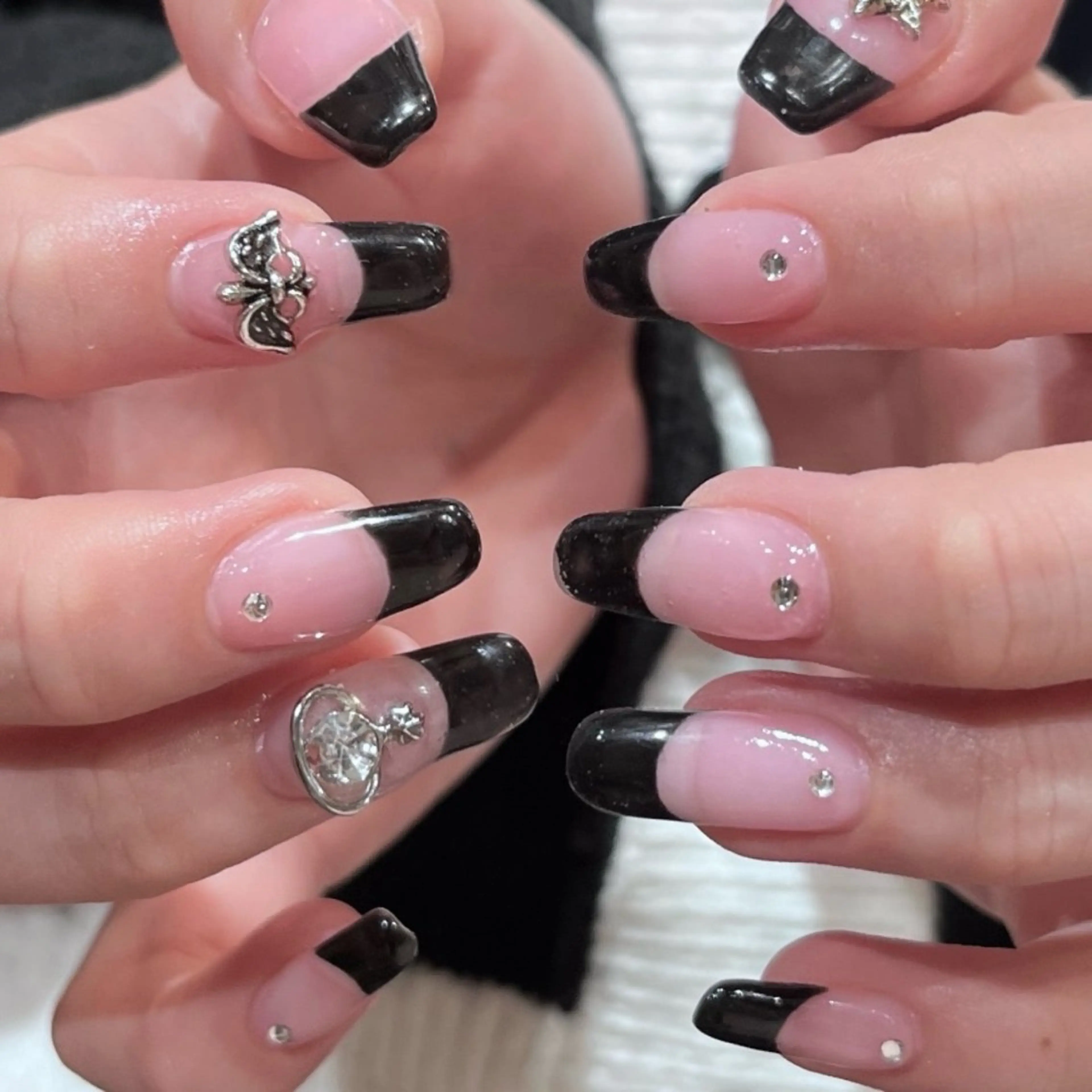 ネイル ハンドネイル 🩶レイナ🩶 color/nailのヘアスタイル