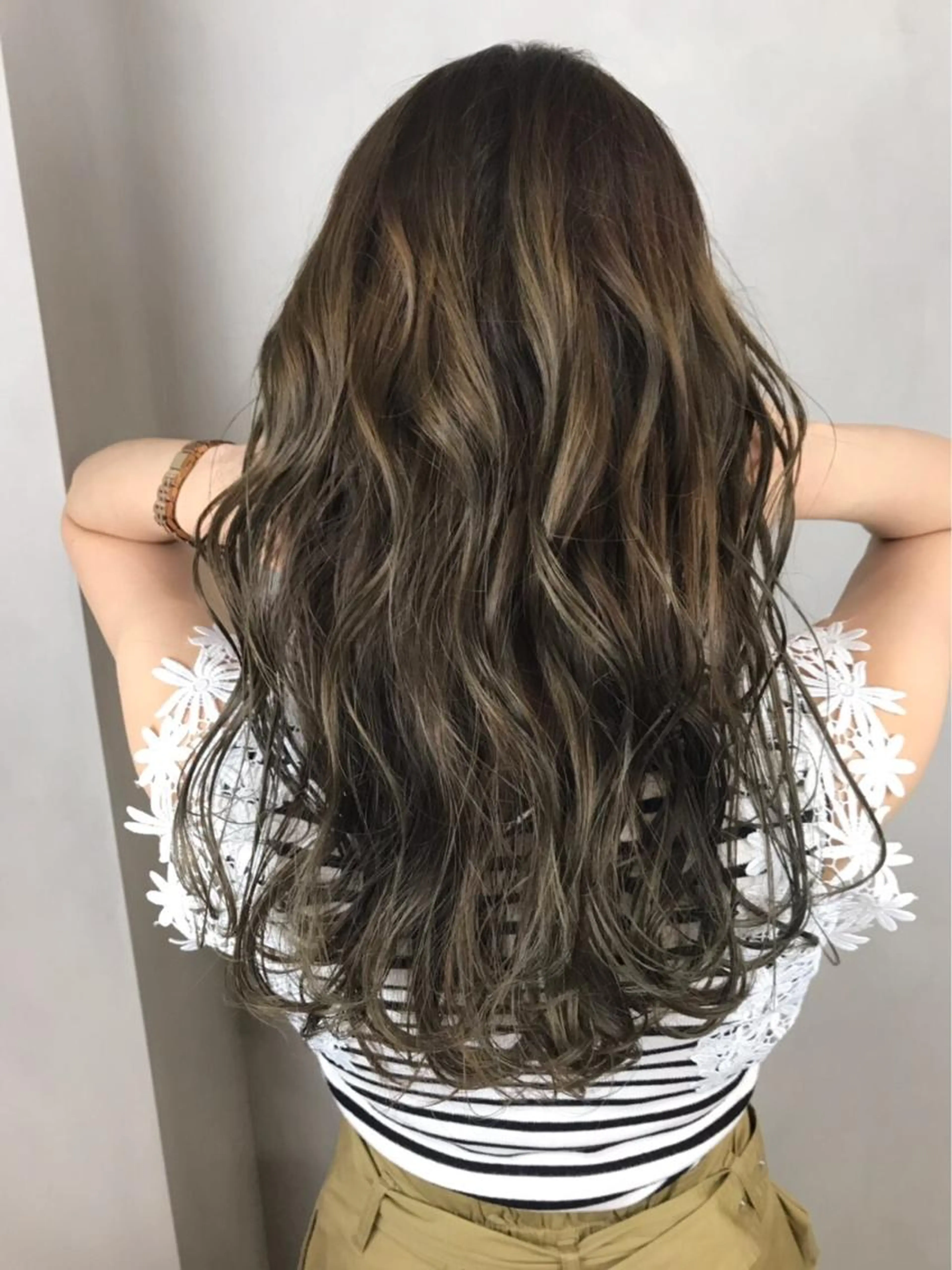 【流行×光×お得】イルミナフルカラー＋カット￥9200最高級薬剤でダメージレスな美髪へ◆赤みのない外国人風カラーの写真