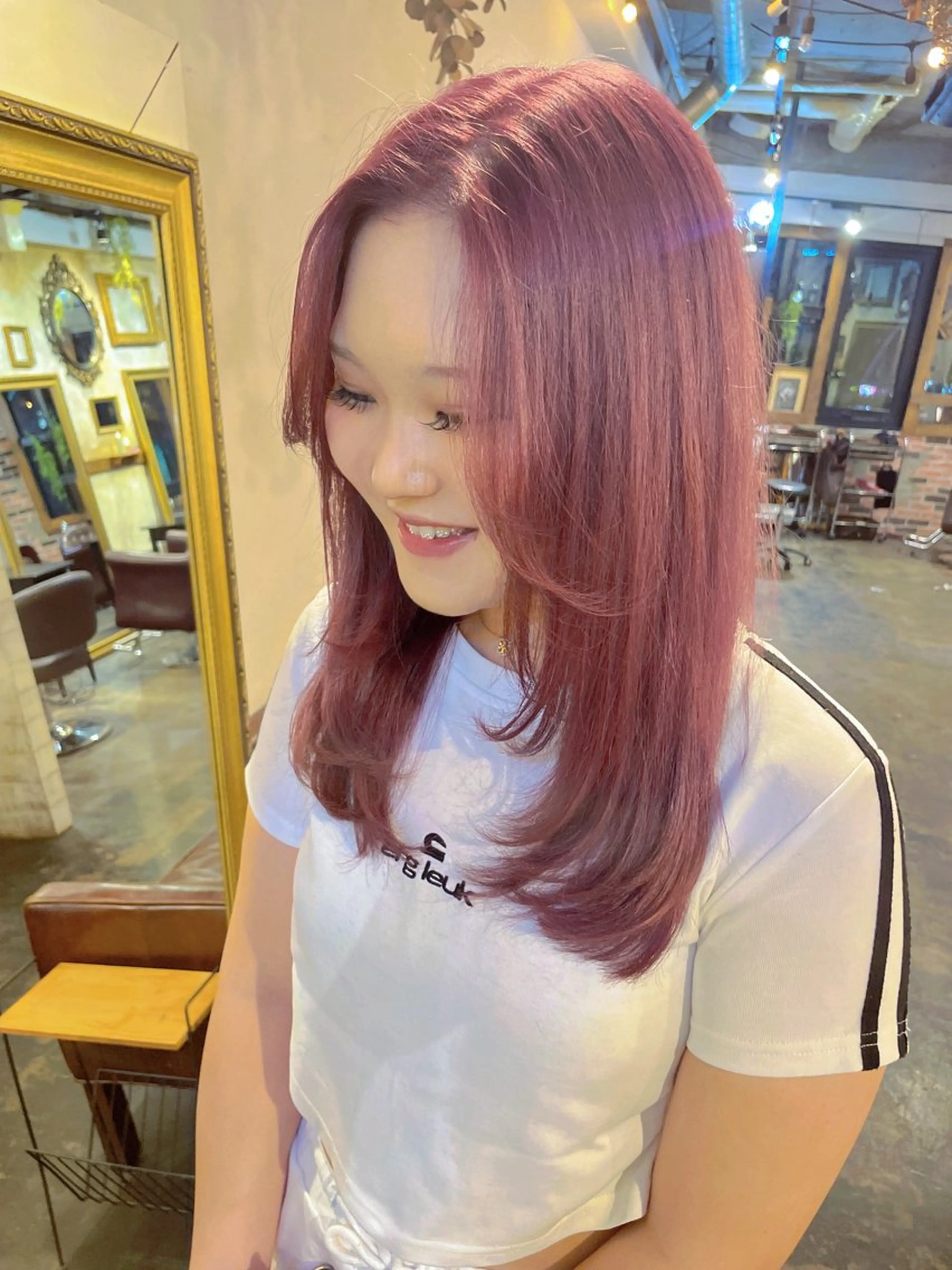 セミロング beauty studio M.O.D TOKYO所属・MAMI /暖色カラーのヘアスタイル