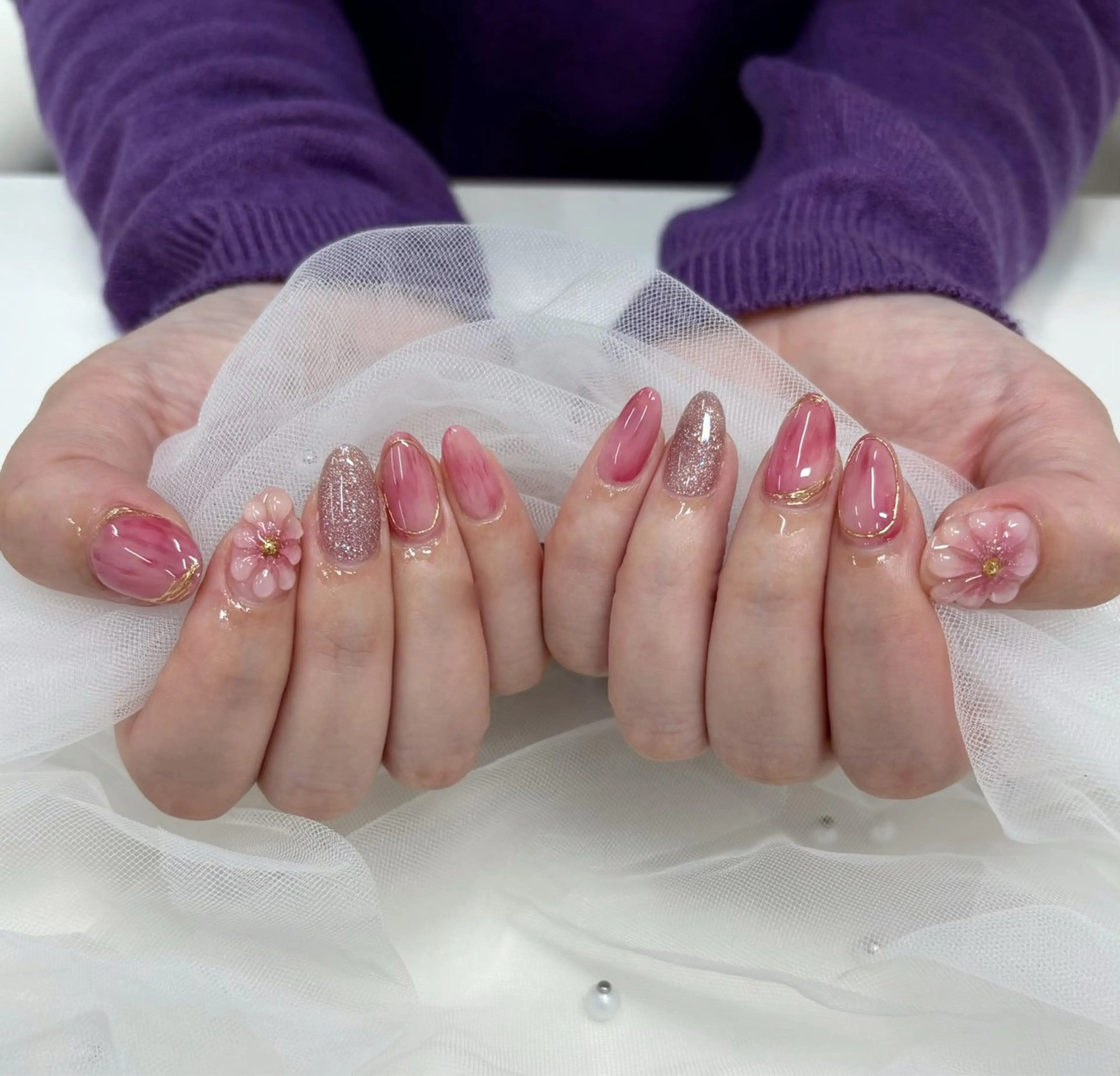 ネイル ハンドネイル 秋元 琴音のネイルデザイン