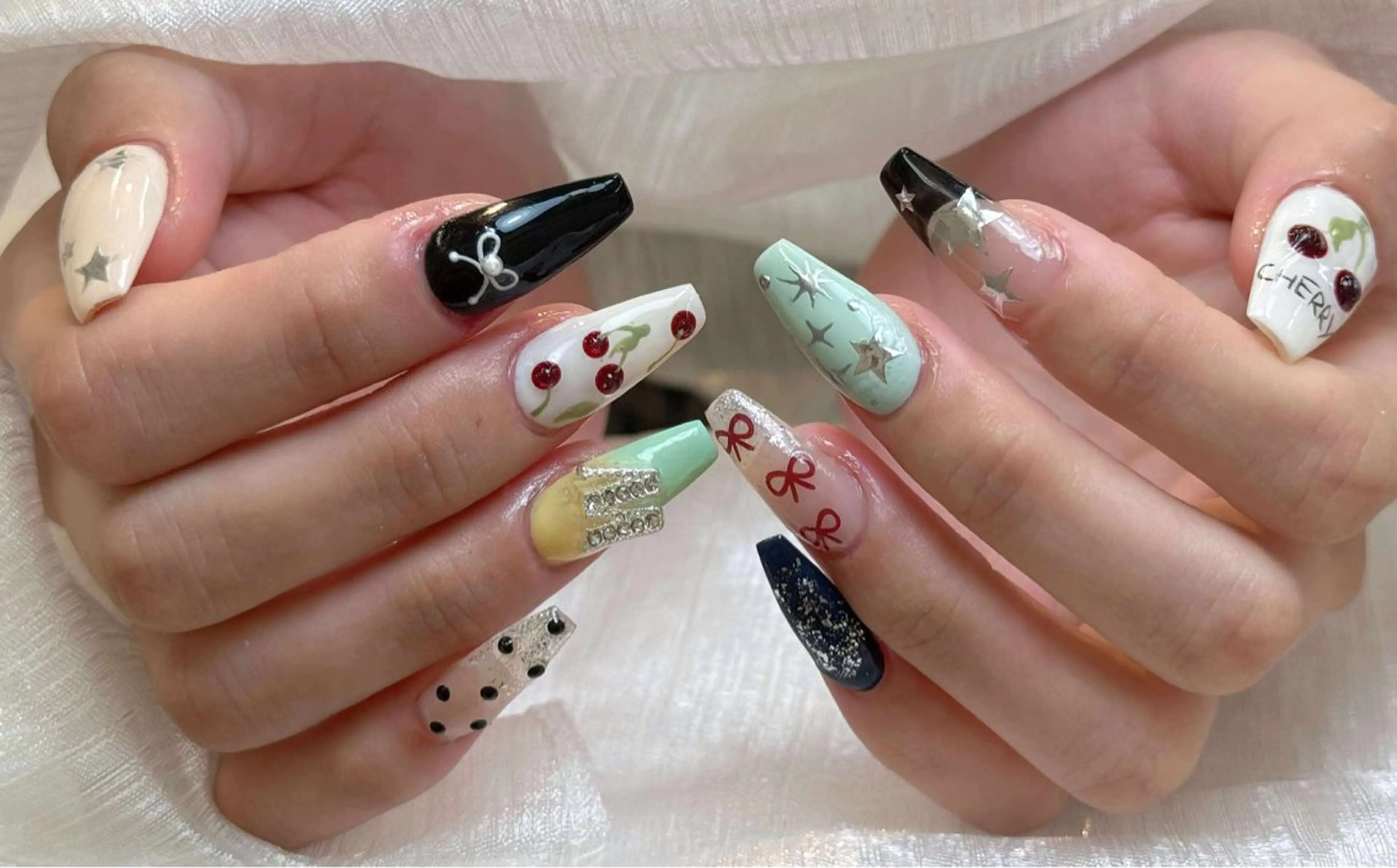 ネイル アートネイル ジェルネイル ニュアンスネイル シンプルネイル ハンドネイル Jenn Nail Shinokuboのネイルデザイン