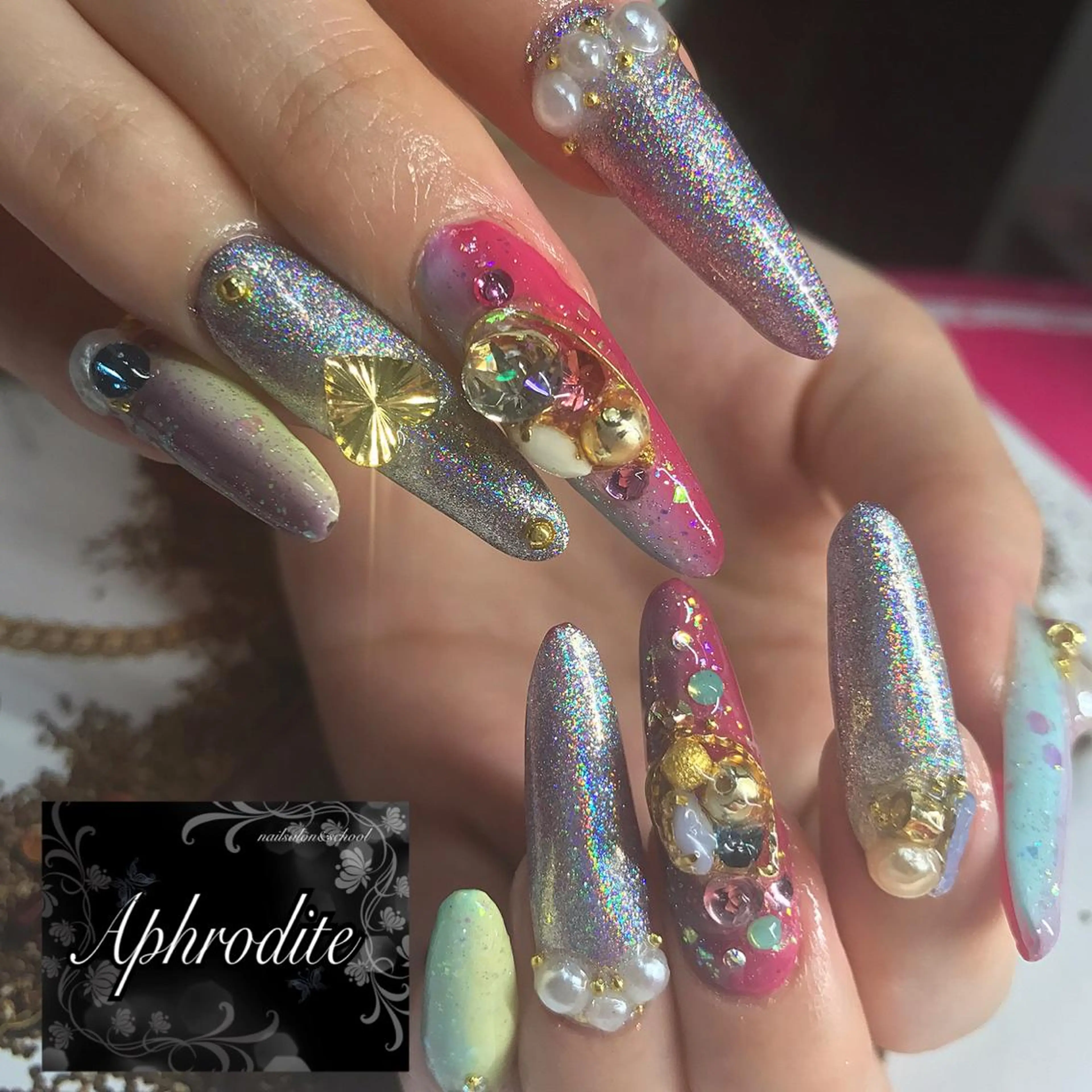 ネイル アートネイル スカルプネイル APHRODITE Nagisaのネイルデザイン