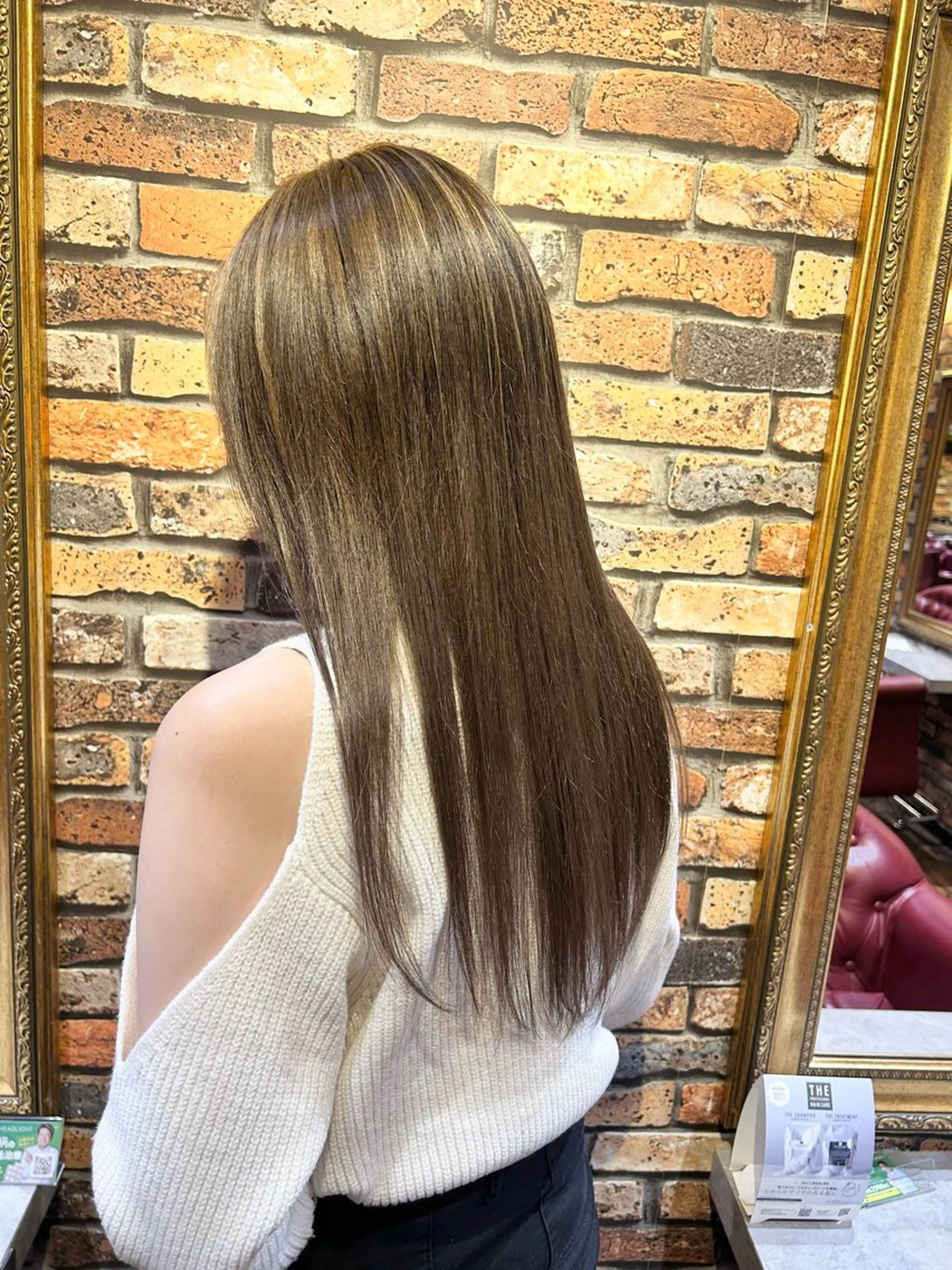 セミロング カット ヘアカラー RAYGLOW  by HEADLIGHT ひたちなか店所属・シンプルなデザイン/ 後藤健吾のヘアスタイル