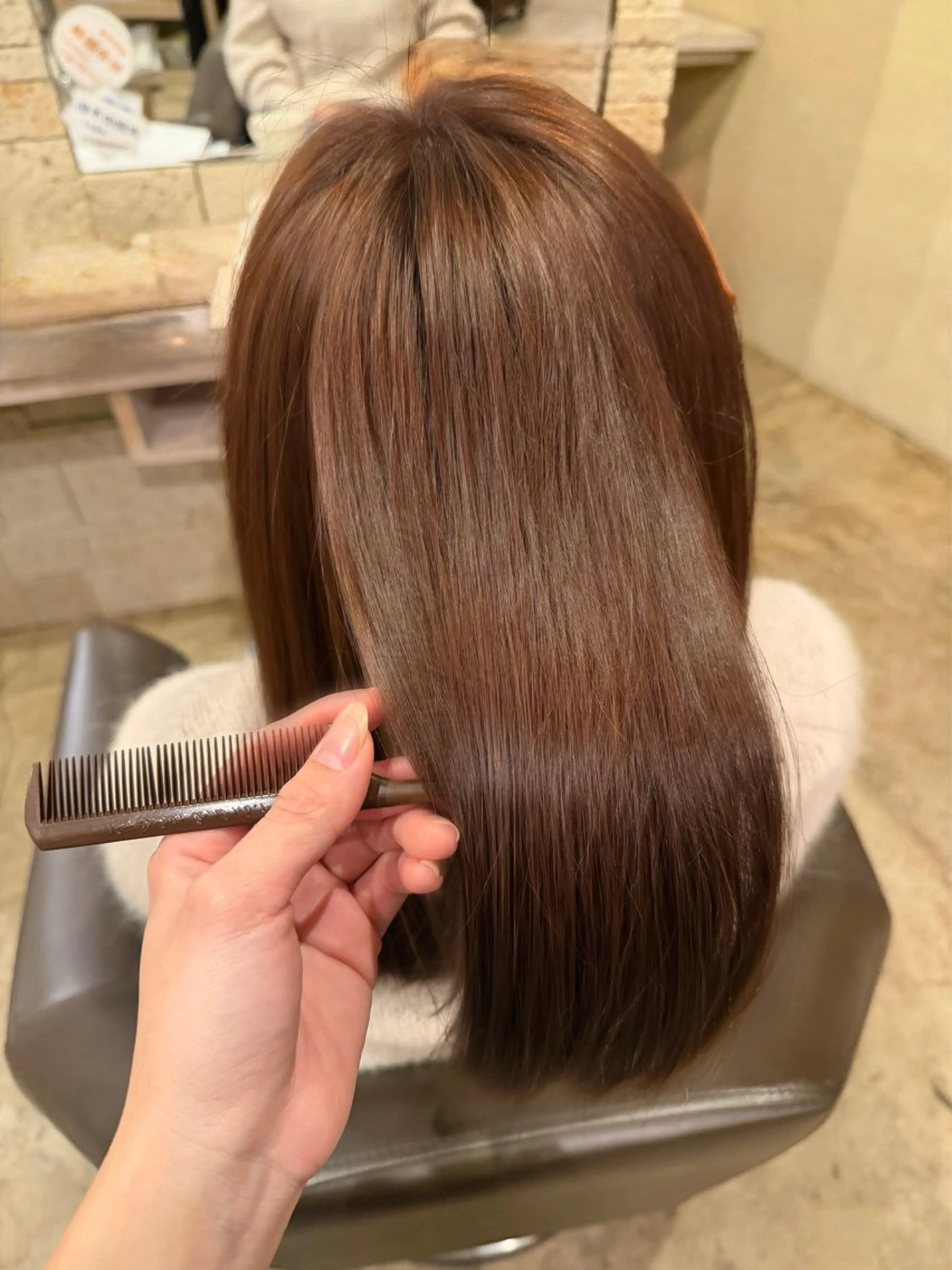 セミロング カラー ブラウンカラー パープルカラー バイオレットカラー 髪質改善 トリートメント パーマ/艶カラー/ 髪質改善/伊藤愛麻のヘアスタイル