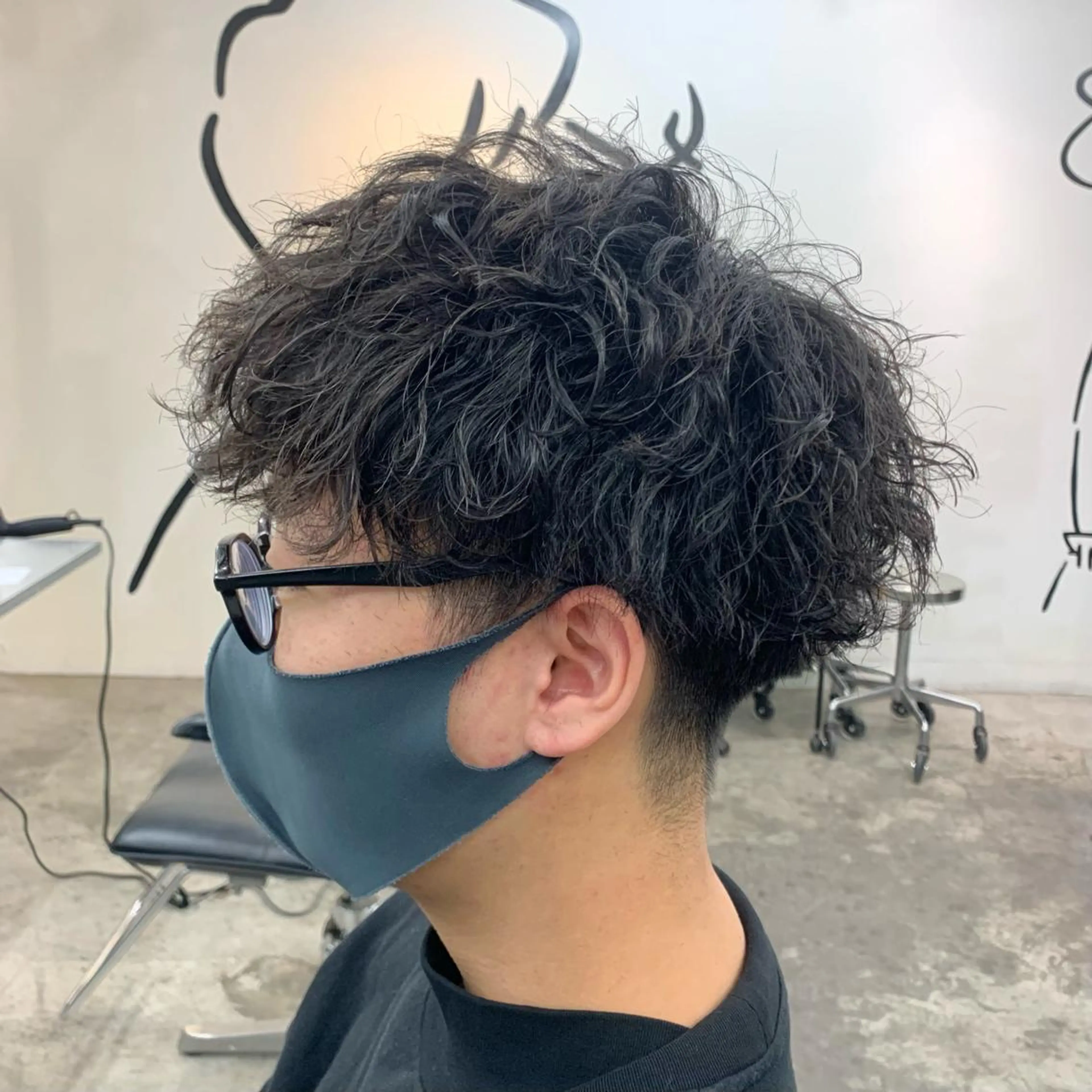 ショート パーマ メンズ メンズパーマ ツイストスパイラルパーマ スパイラルパーマ カット パーマ メンズ特化美容師/ 藤戸 椋のヘアスタイル