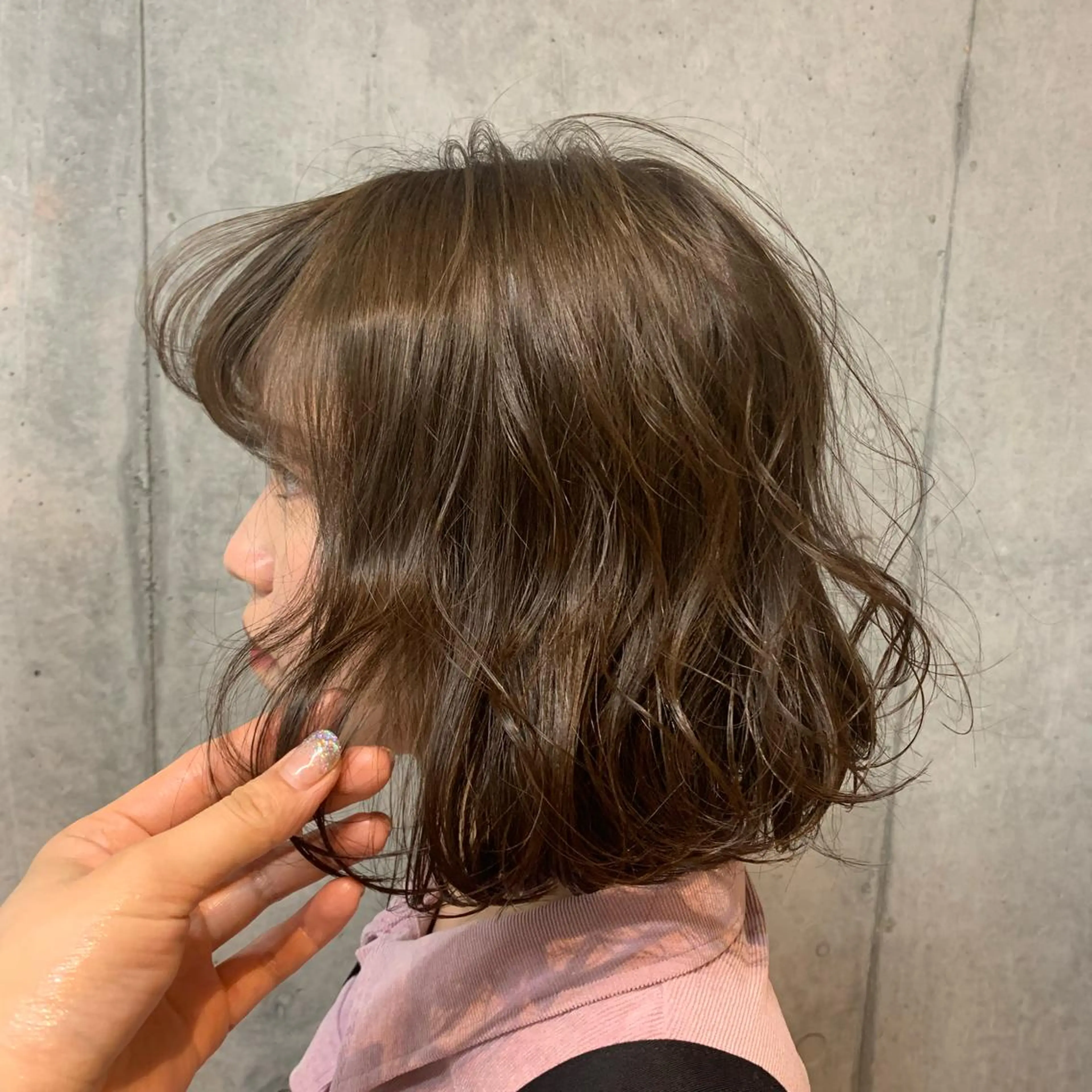 ミディアム ミディアムパーマ Aust hair Stella新宿所属・Yuki☺︎パーマ レイヤーカットウルフのヘアスタイル