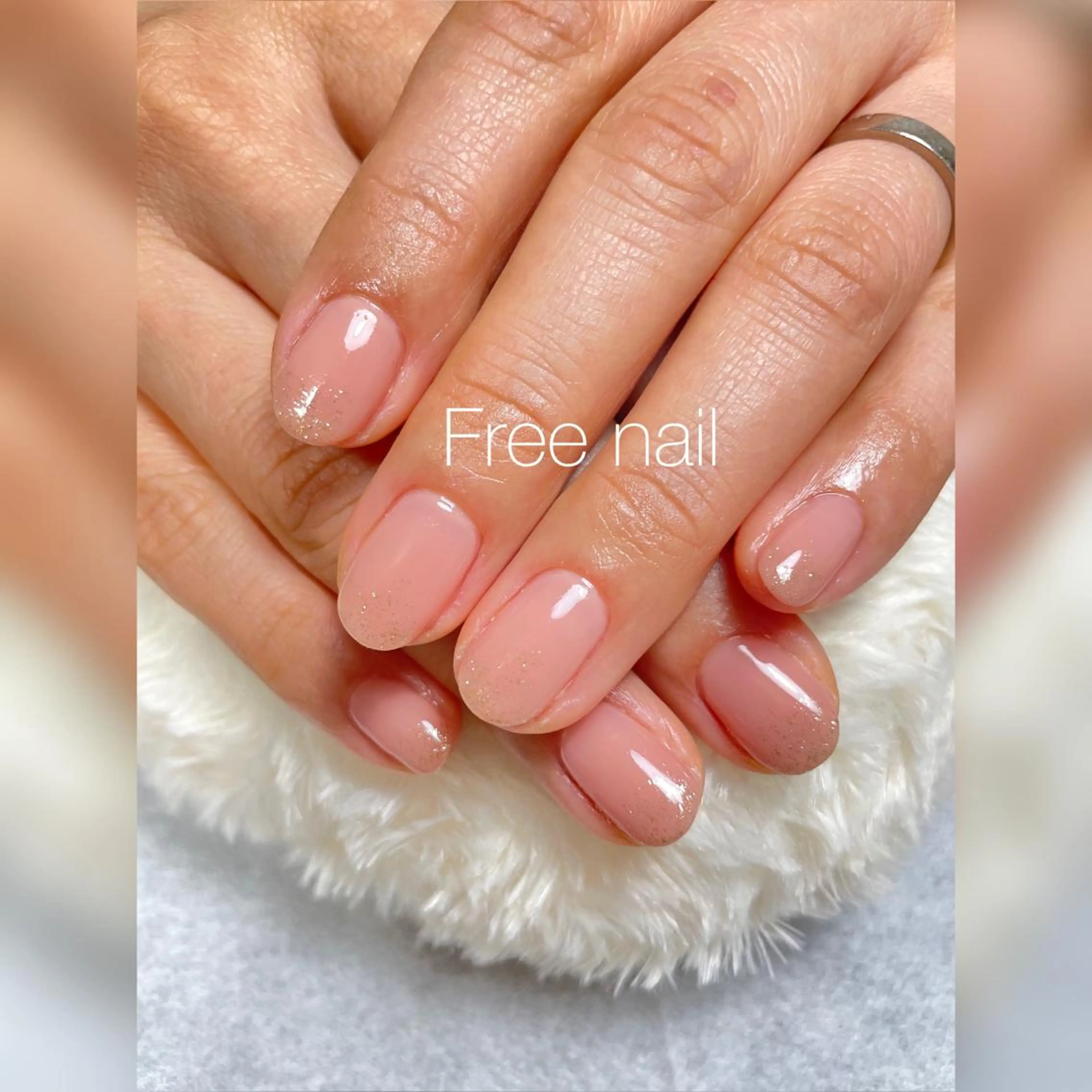 ネイル ラメ(グリッター) Free nail くるる府中の眉毛・アイブロウイメージ