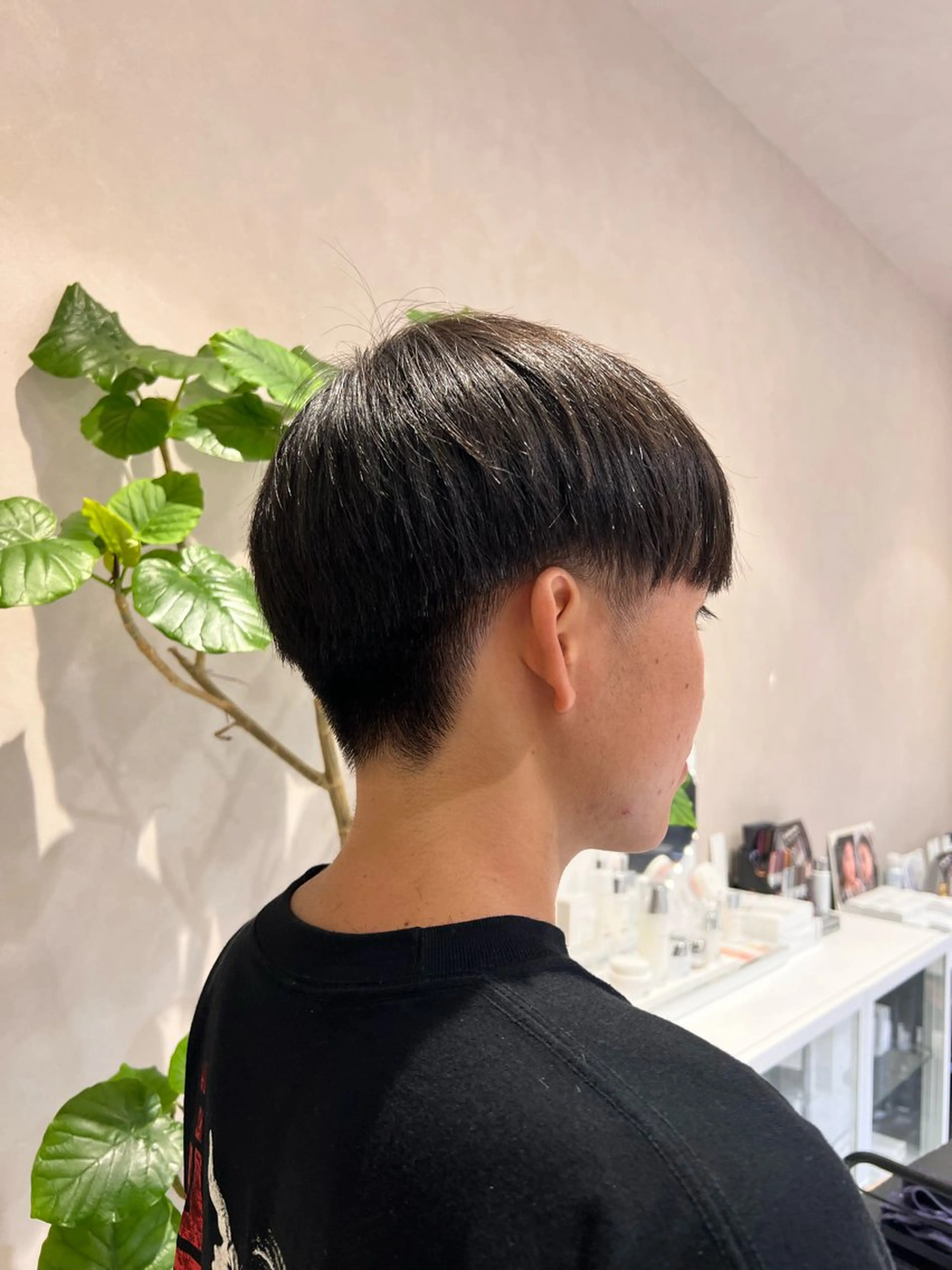 メンズ カット ブリーチカラー 〻髪質改善〻アレンジのヘアスタイル