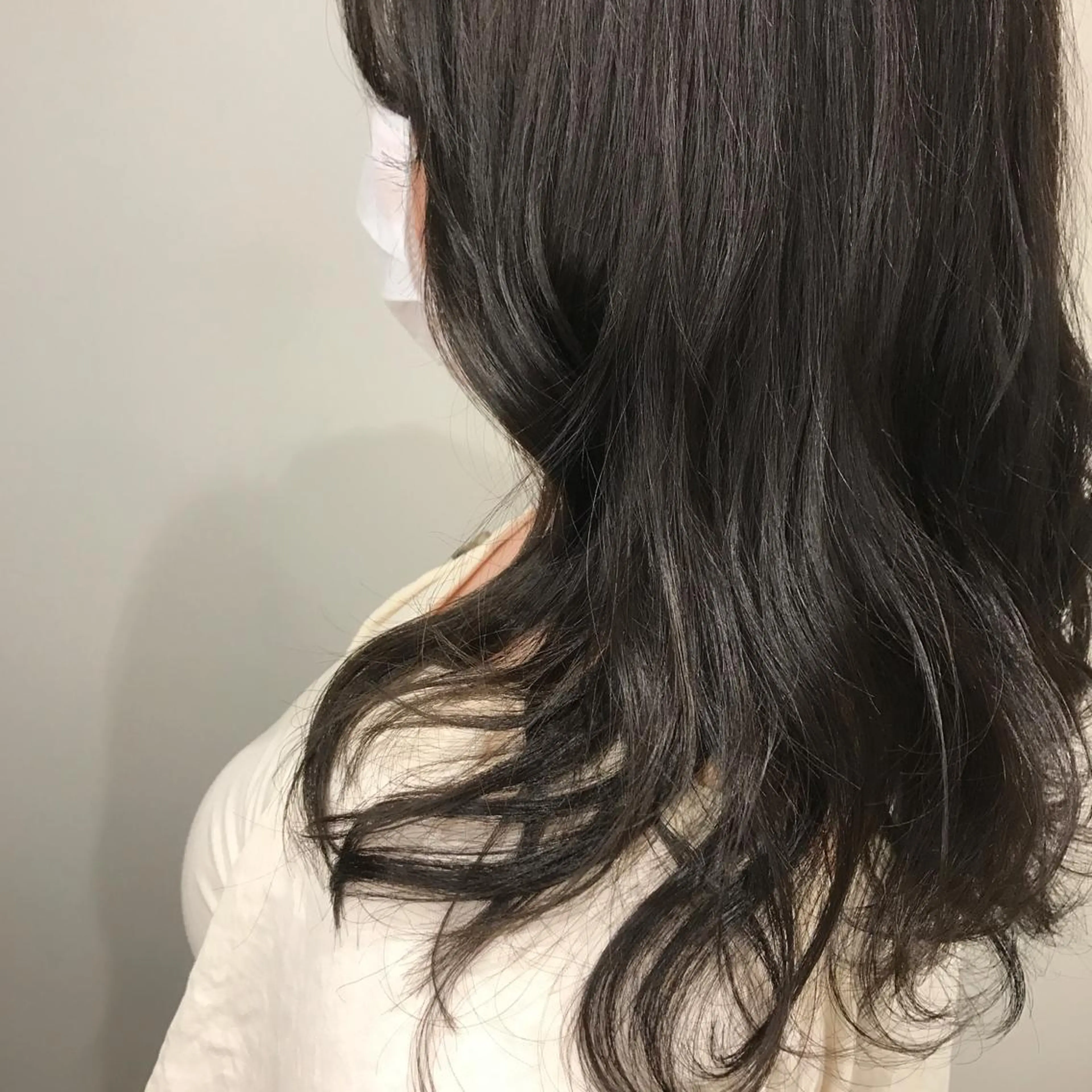 カラー 黒髪 透明感カラー 岩田大幹/艶カラー /髪質改善のヘアスタイル