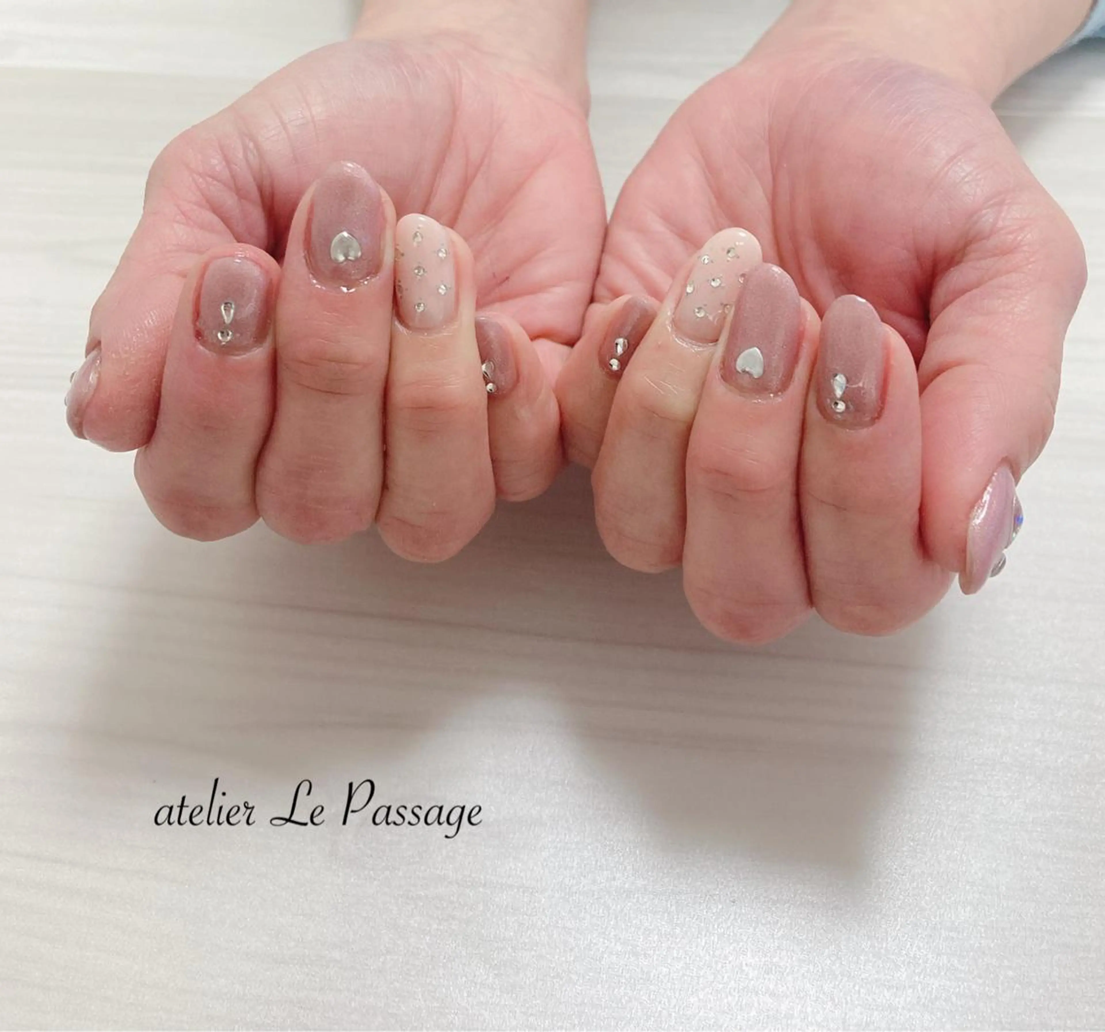 ネイル ジェルネイル ニュアンスネイル オフィスネイル パラジェル 春ネイル ハンドネイル Atelier Le Passage所属・h nakatsukaのネイルデザイン