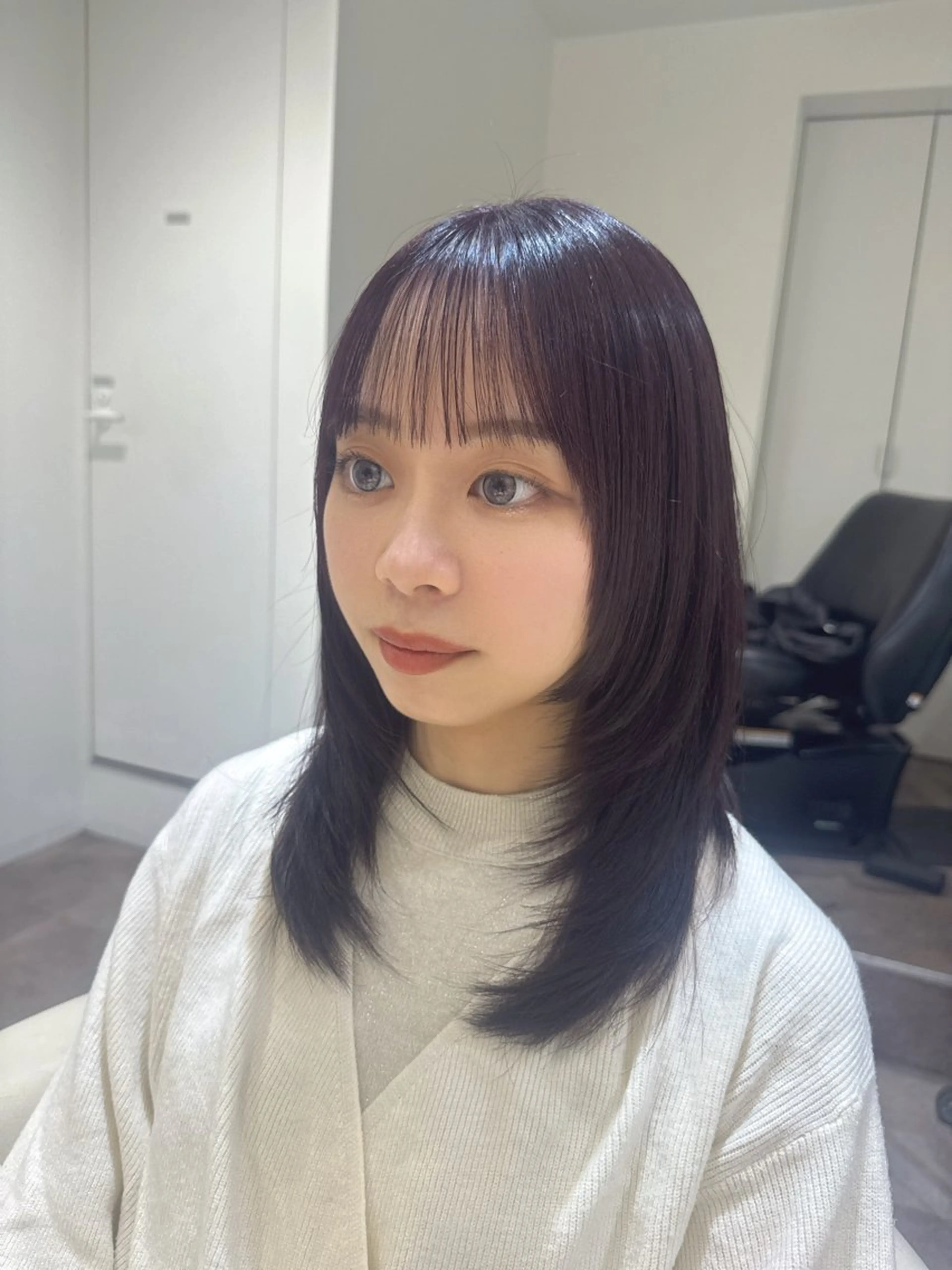 ミディアム カラー 透明感カラー グレージュ バイオレットカラー バイオレットグレージュ 顔まわりレイヤー カット ヘアカラー トリートメント 💎透明感カラー特化 💎TAISEIのヘアスタイル
