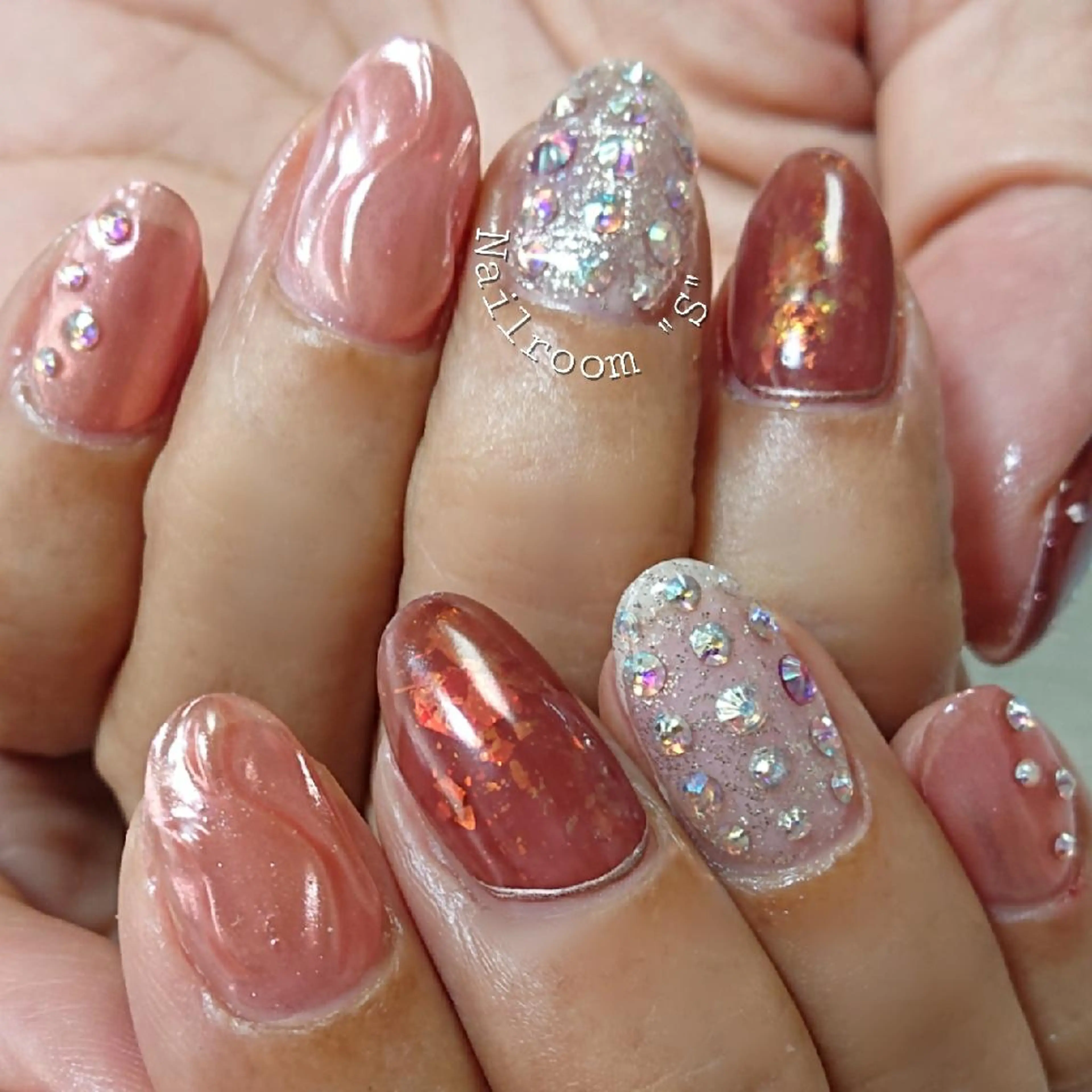 ネイル キラキラネイル ハンドネイル ハンドケア Nail room  "S"  SAKAIのネイルデザイン