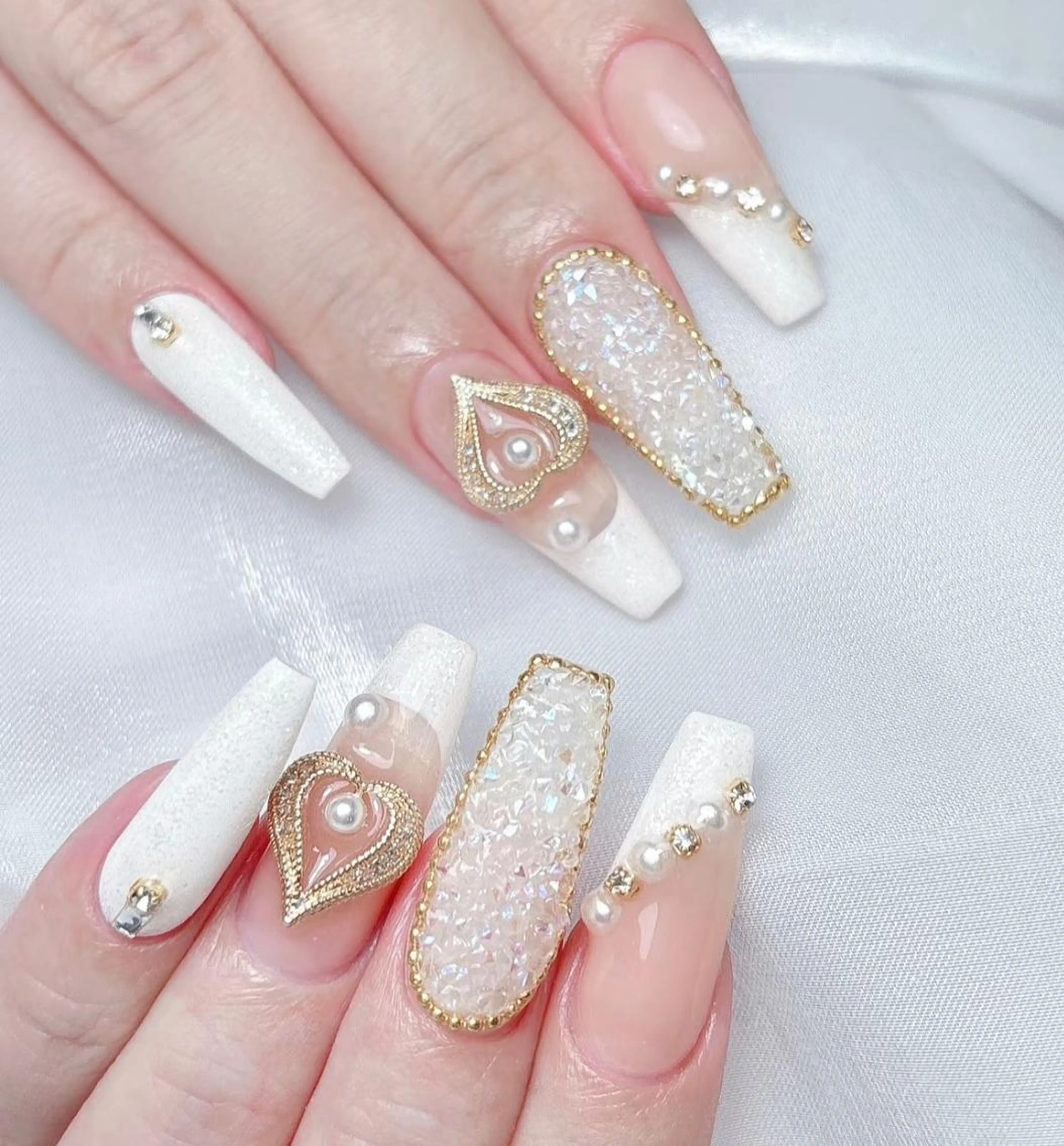 ネイル ビルドアップ ビューティーのネイルデザイン