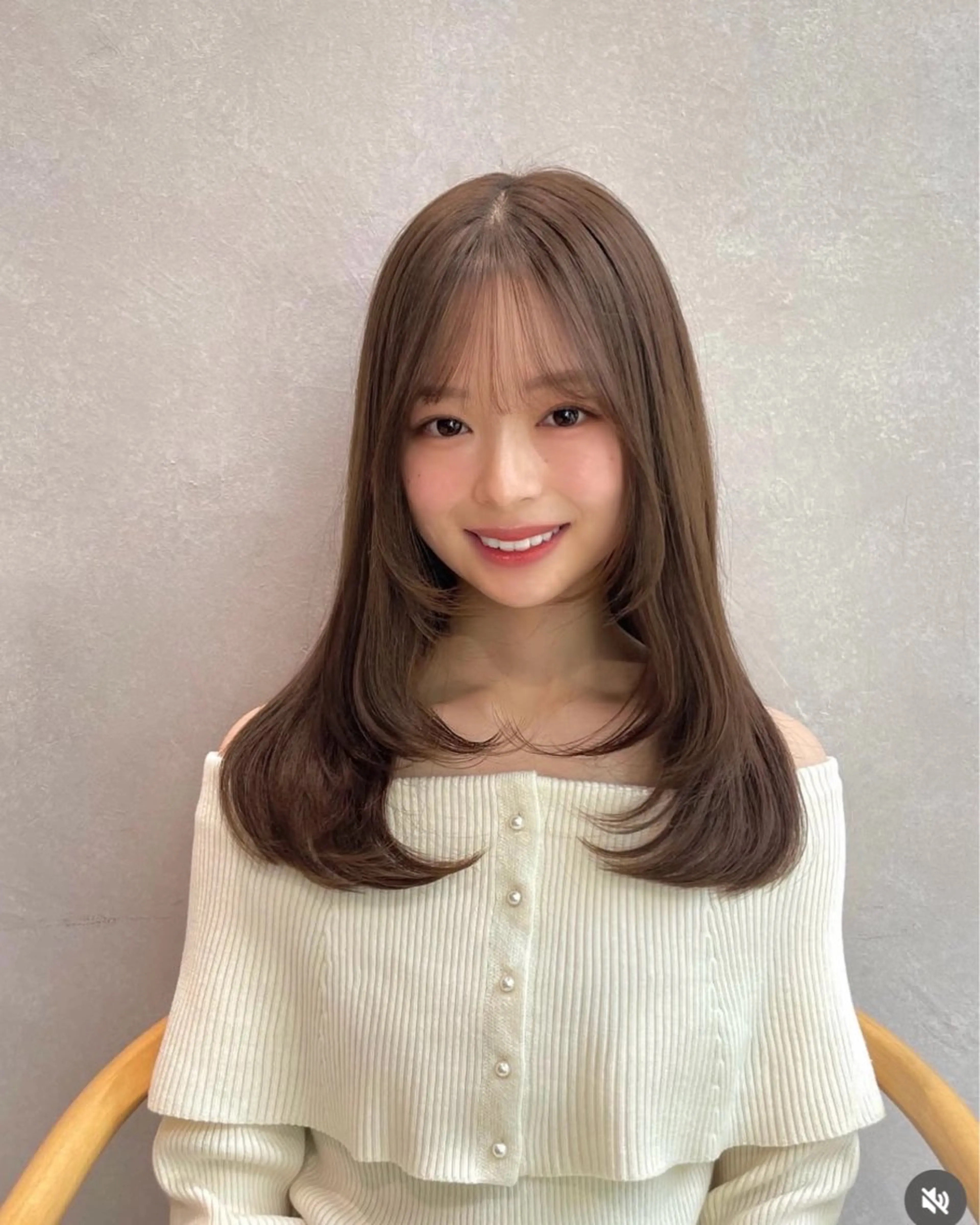 セミロング 透明感カラー🎨 磯部拓磨のヘアスタイル