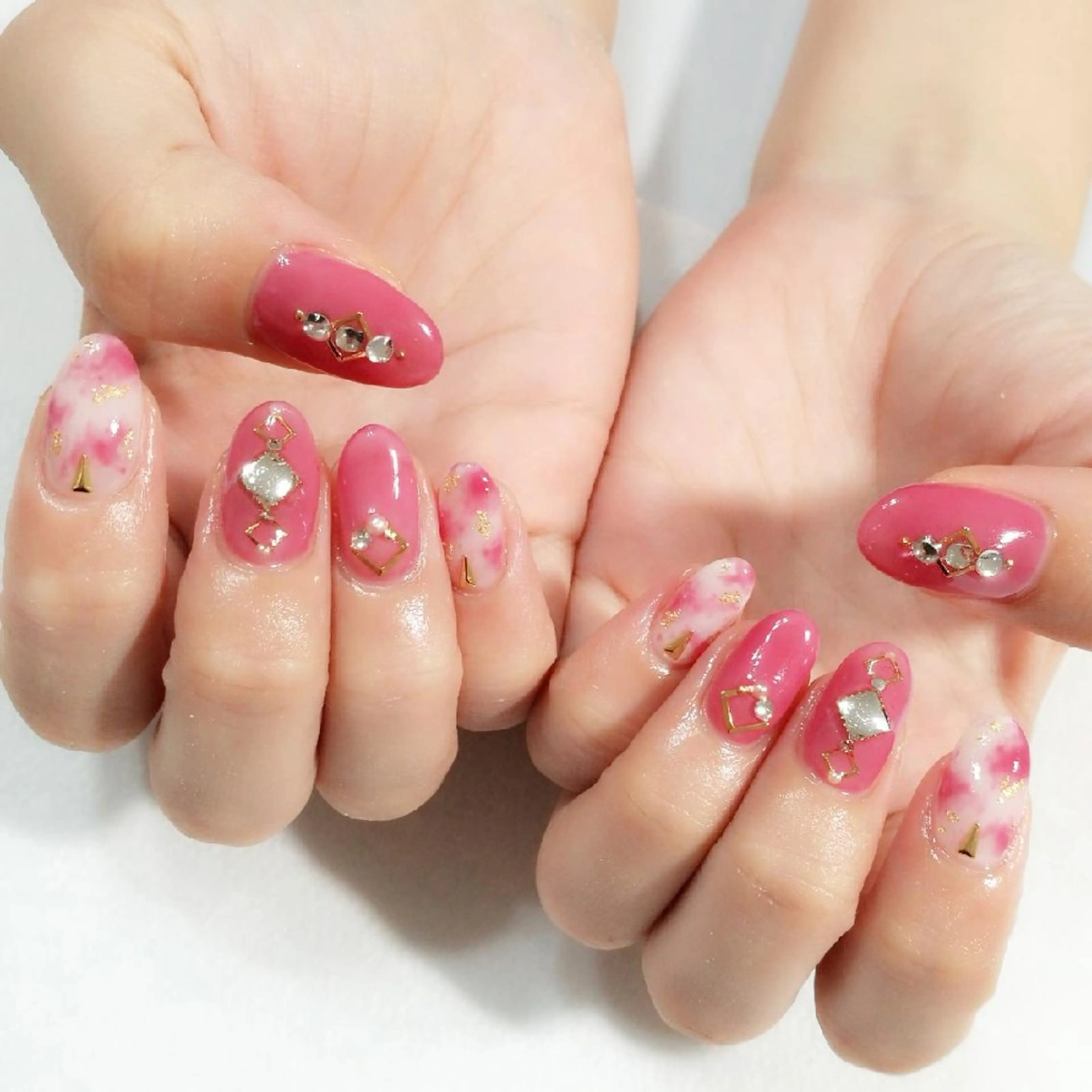 ネイル VIOLUS所属・VIOLUS 関目のネイルデザイン