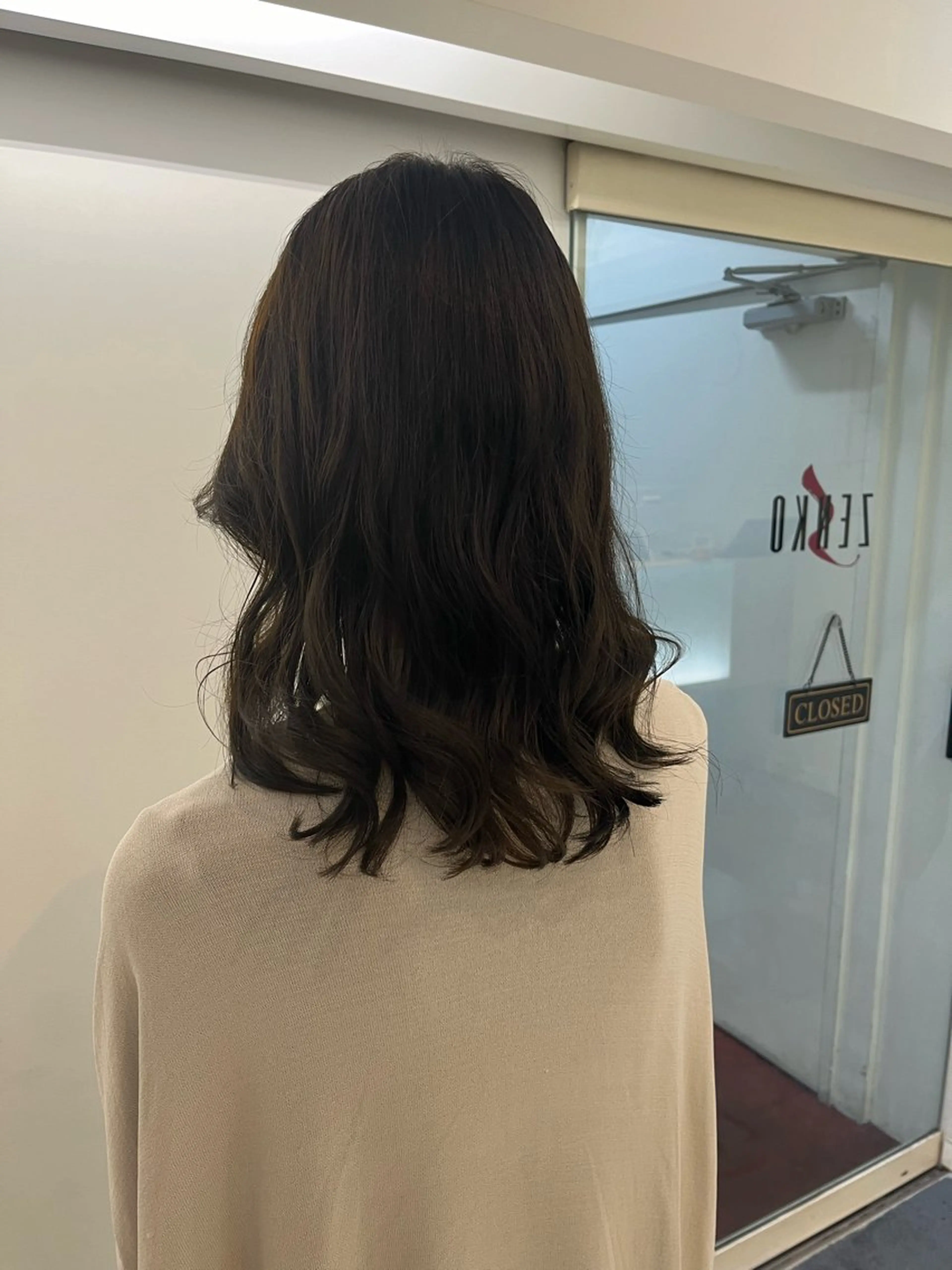 ロング パーマ ボブ 韓国風ヘア デジタルパーマ コテ巻き風パーマ 藤澤　知彌のヘアスタイル