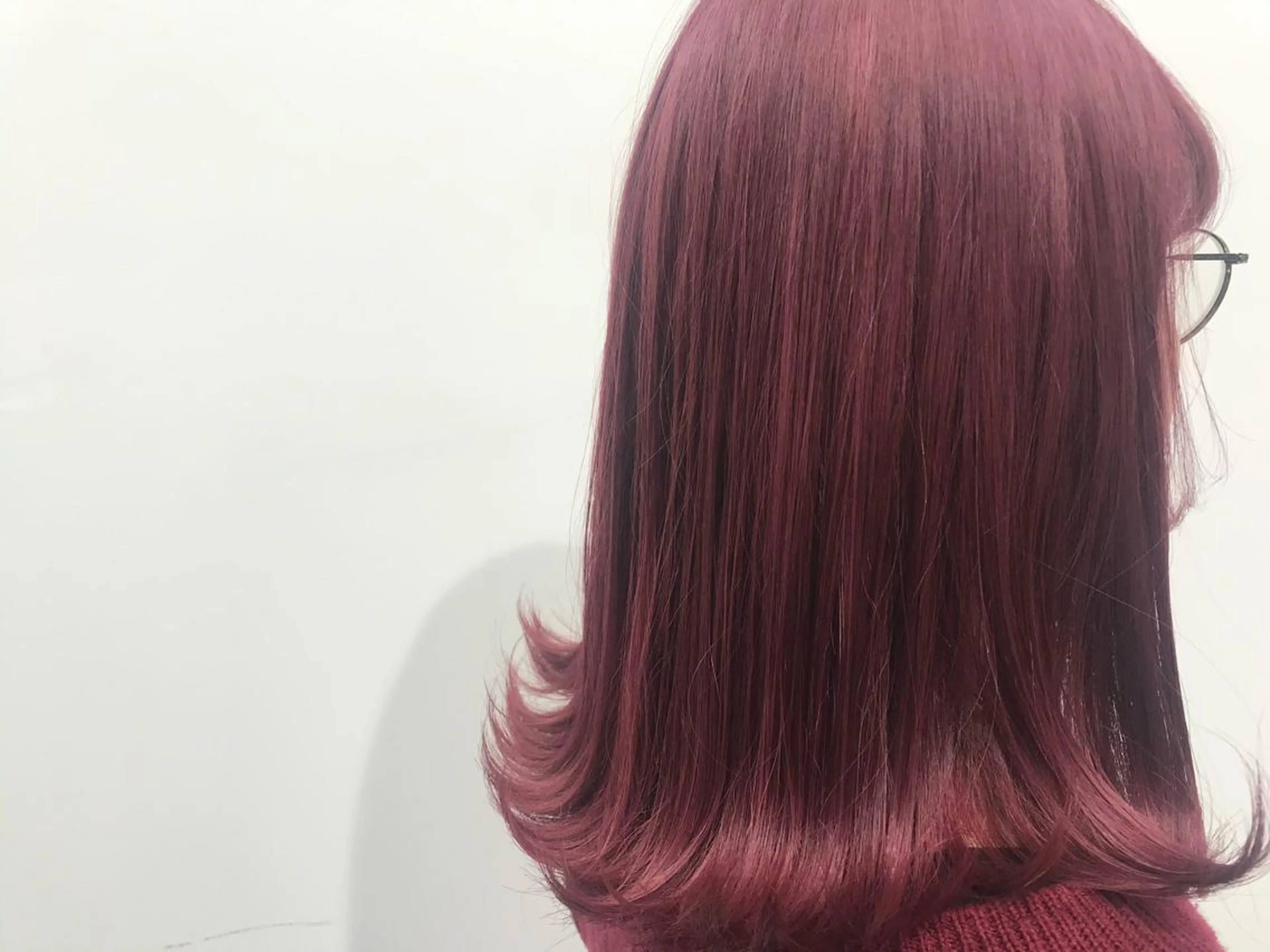 ミディアム カラー カット ヘアカラー Kro ハイトーン×デザインのヘアスタイル
