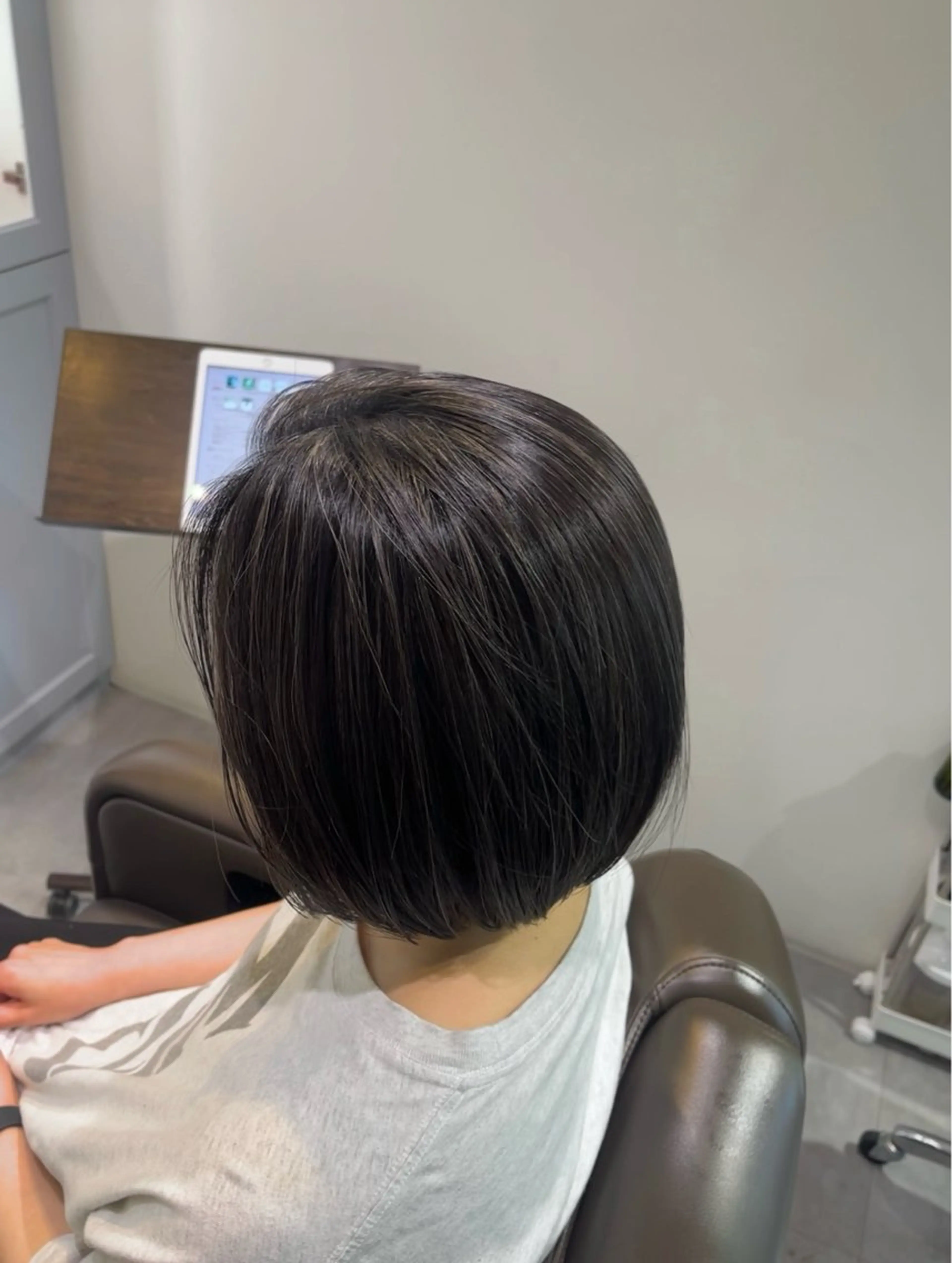 ショート ハイライト カット ヘアカラー トリートメント loe 薬院本店【ロエ】所属・早稲田 千尋のヘアスタイル