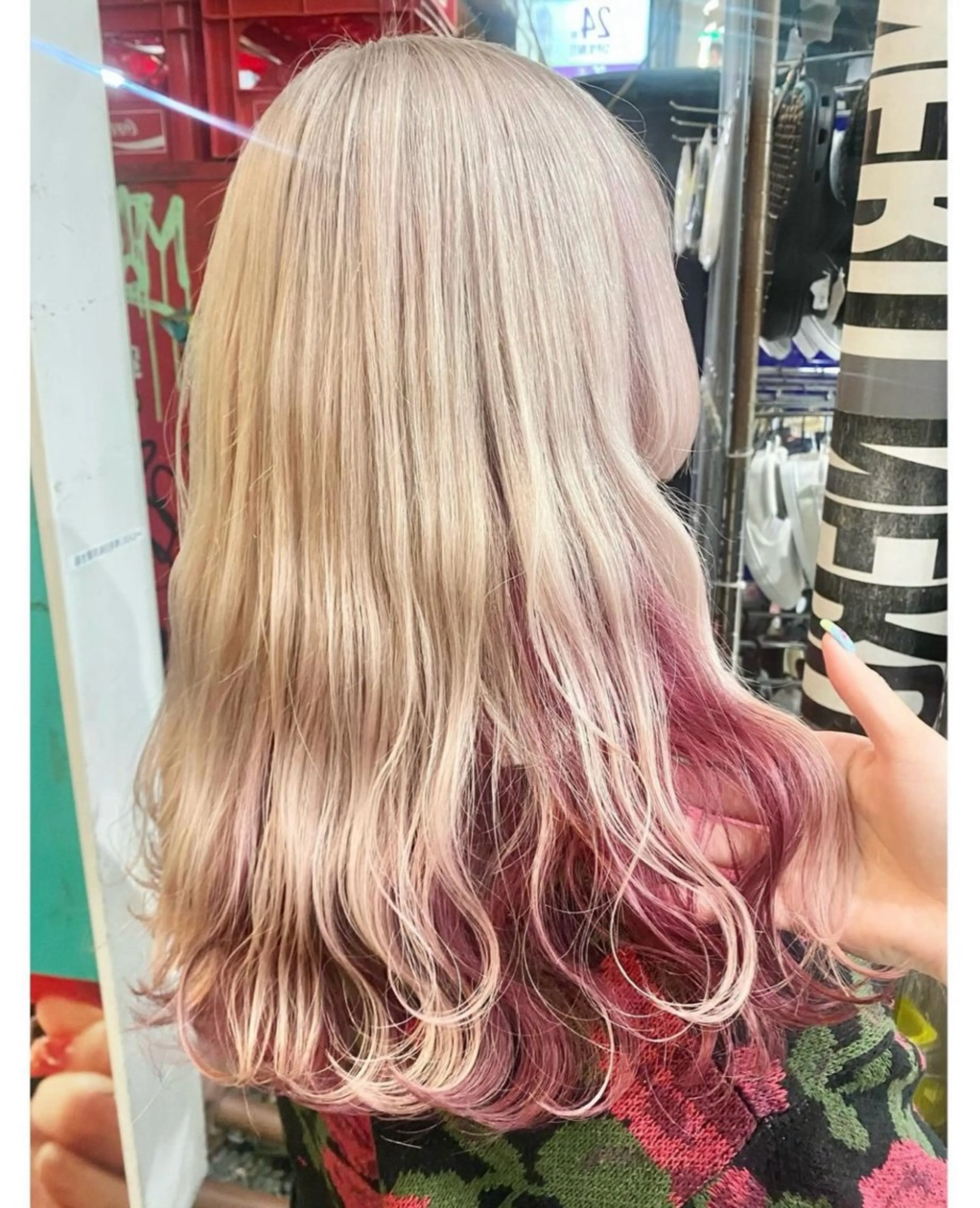 ミディアム カラー ヘアカラー GARU-ガル-所属・TSUNO🦖 派手髪/オタク美容師のヘアスタイル