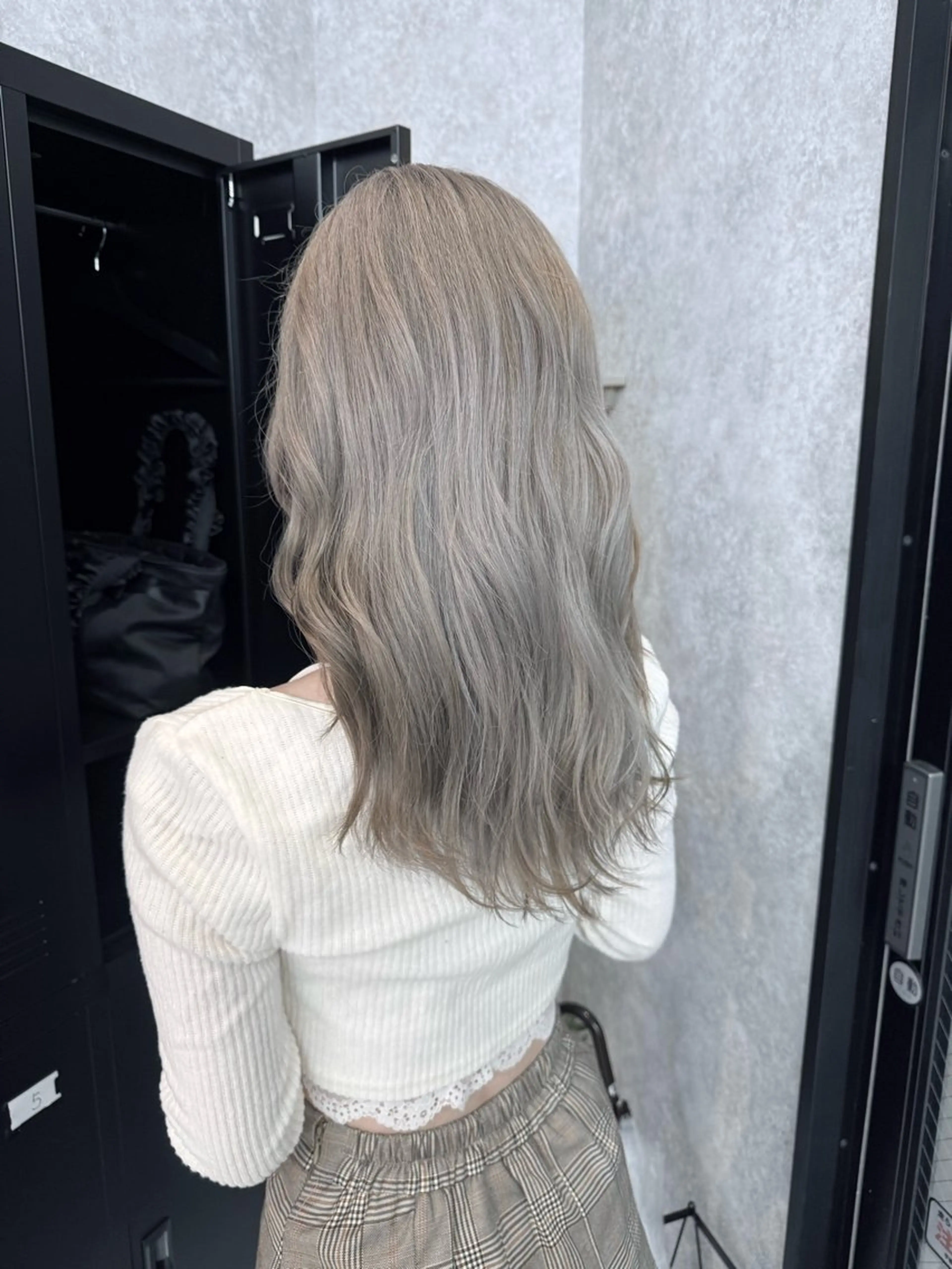 ミディアム カラー 🌺ハイトーン🌺 矢葺 なぎさ🌺🌺のヘアスタイル