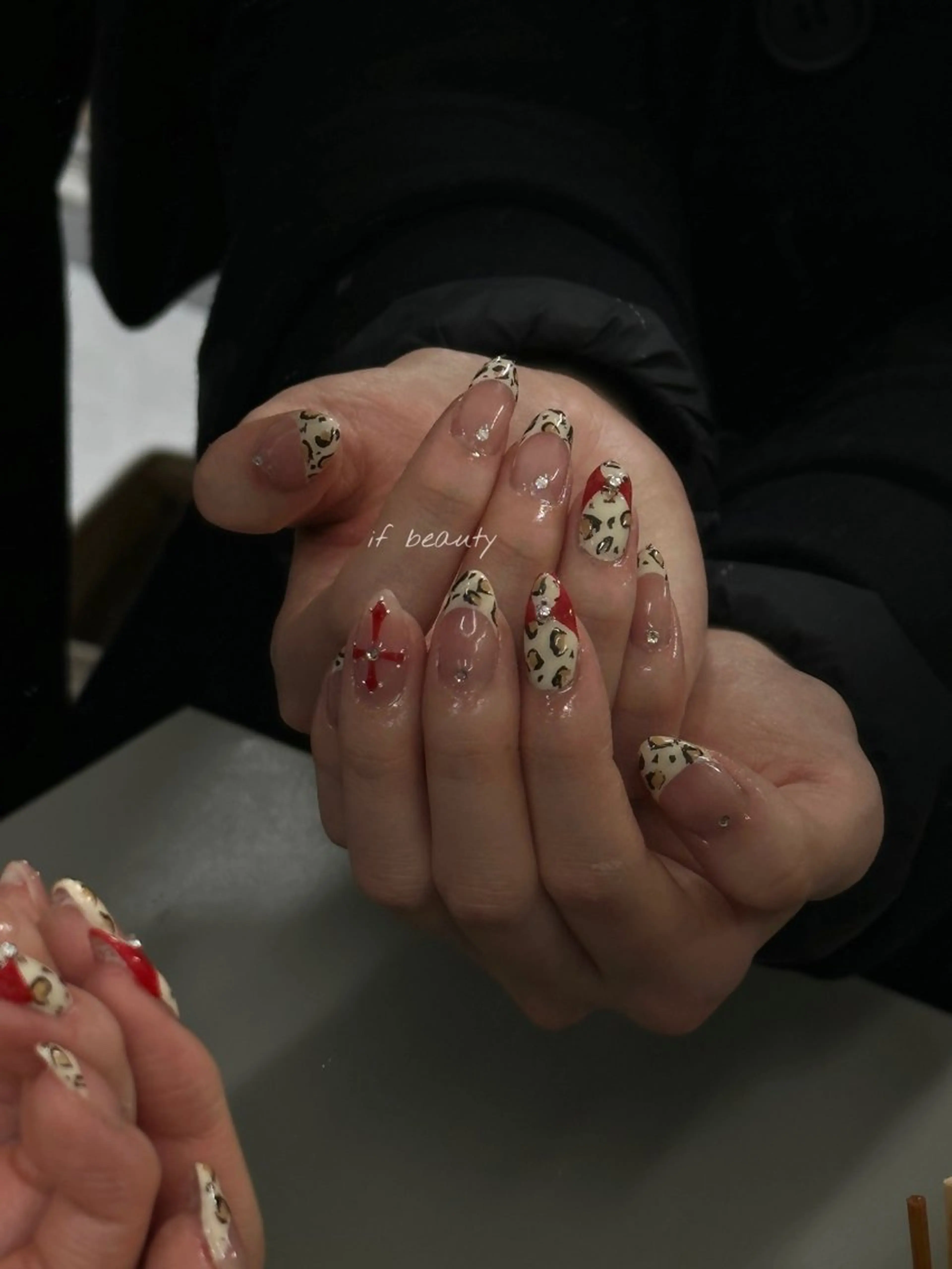 ネイル アートネイル ジェルネイル グラデーション パラジェル ワンホンネイル ハンドネイル if Hair＆Nail Salon所属・IKA /海外ネイル /個性派/ワンホンのネイルデザイン