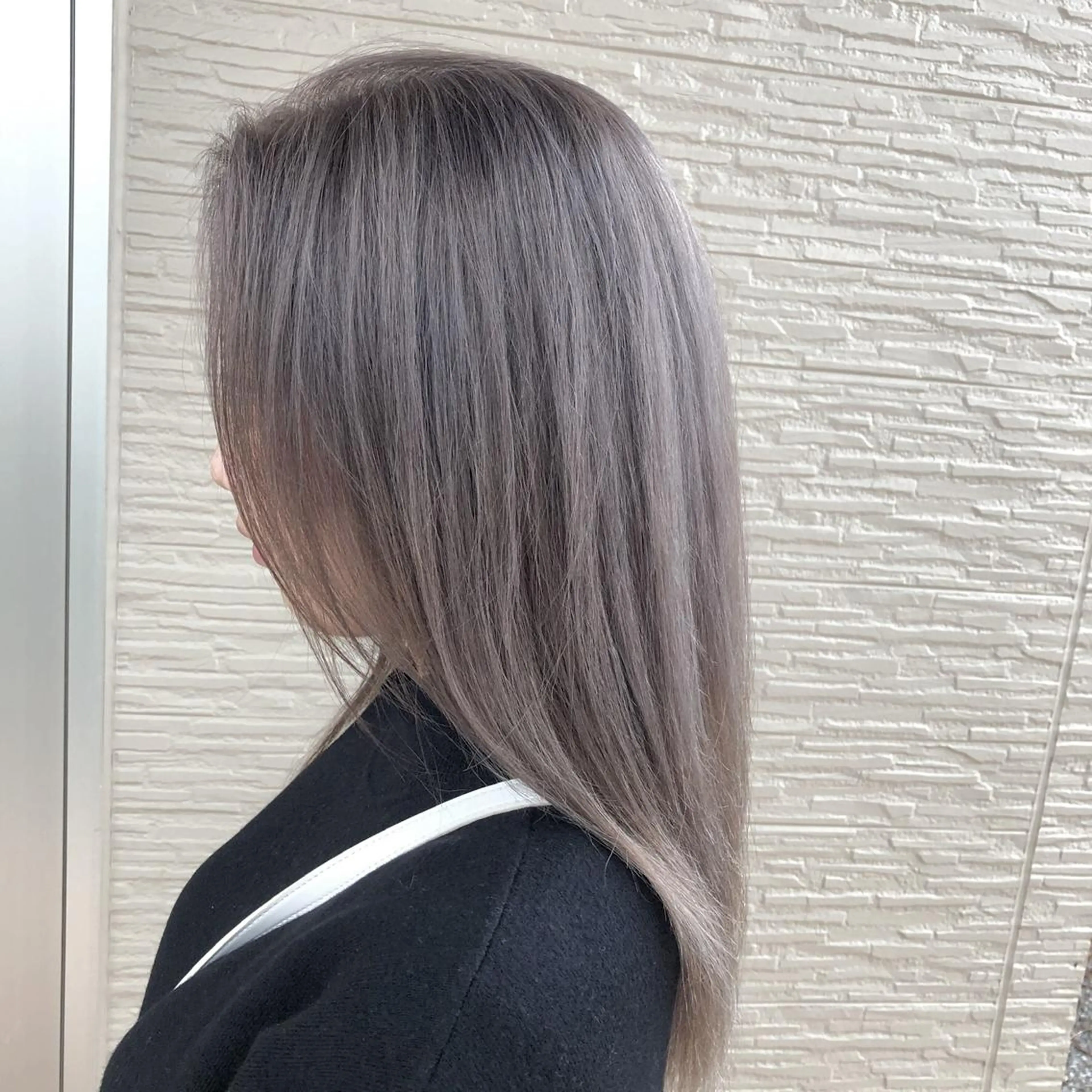 「ミルクティーカラー人気！」 ブリーチカラー+2ステップトリートメントの写真