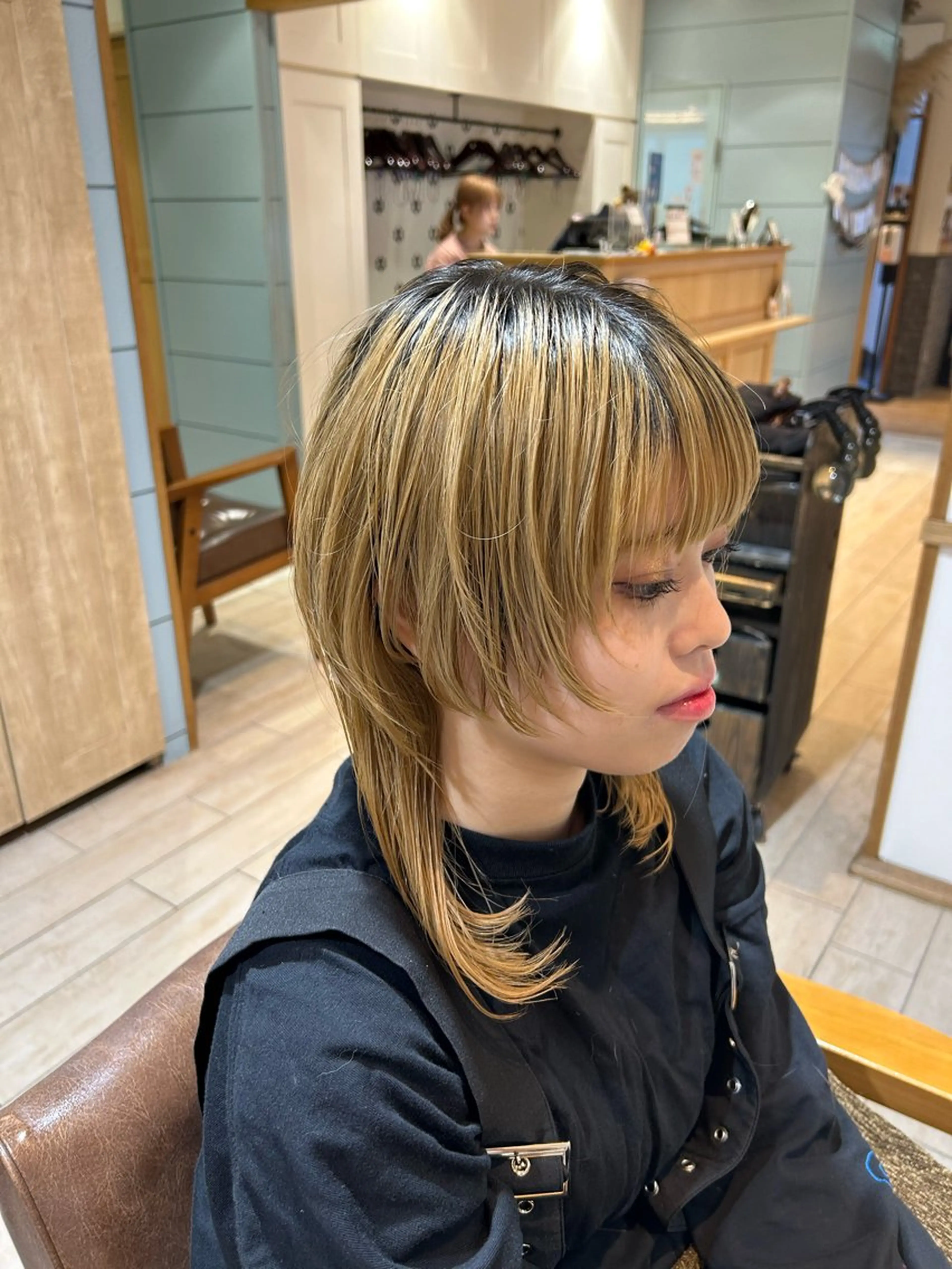 ミディアム カット ヘアカラー トリートメント Ami 🕊‎✨のヘアスタイル
