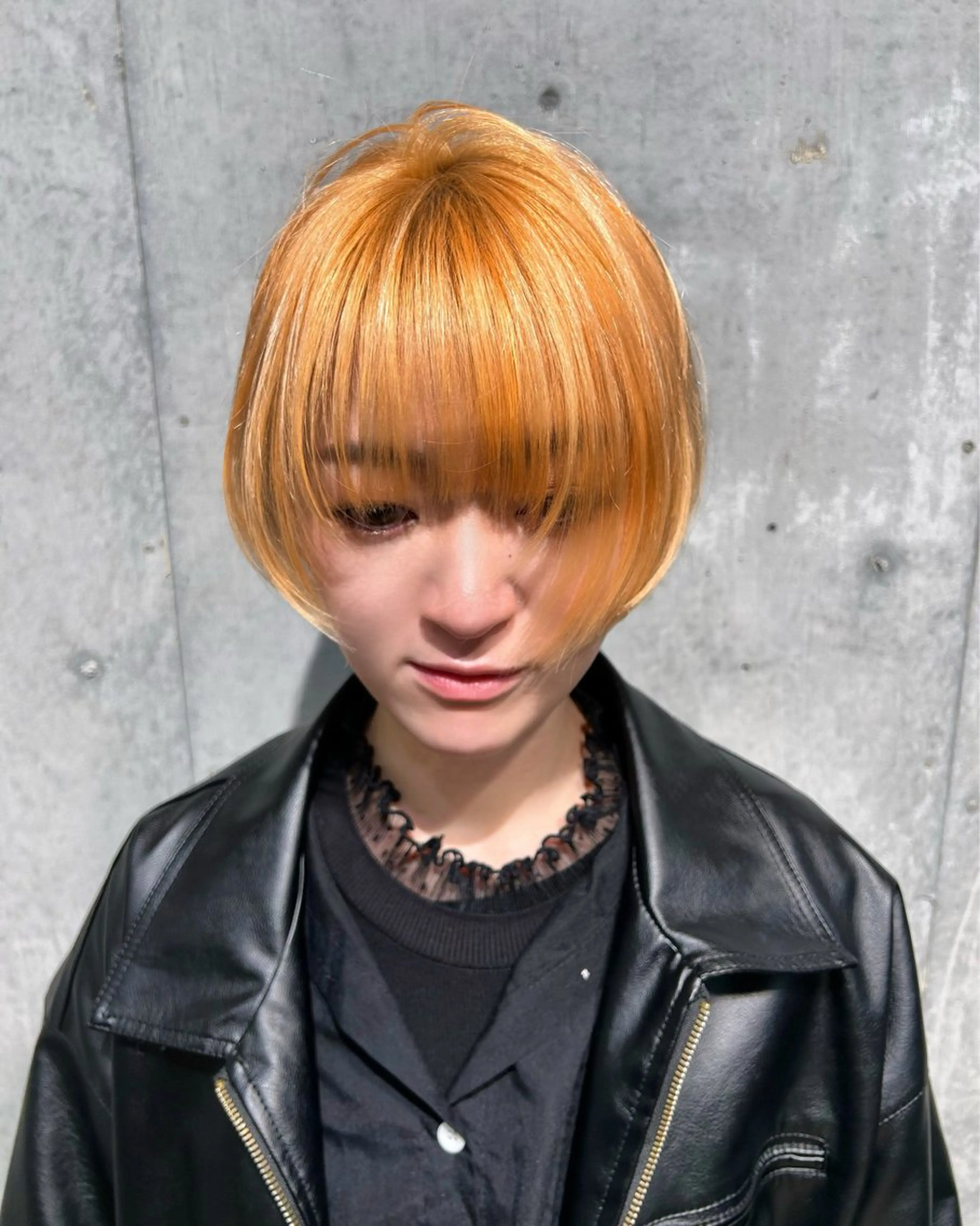 カラー ブリーチ ケアブリーチ ハイトーンカラー ハイトーンオレンジ オレンジ ヘアカラー 透明感カラー &ハイトーンカラーのヘアスタイル