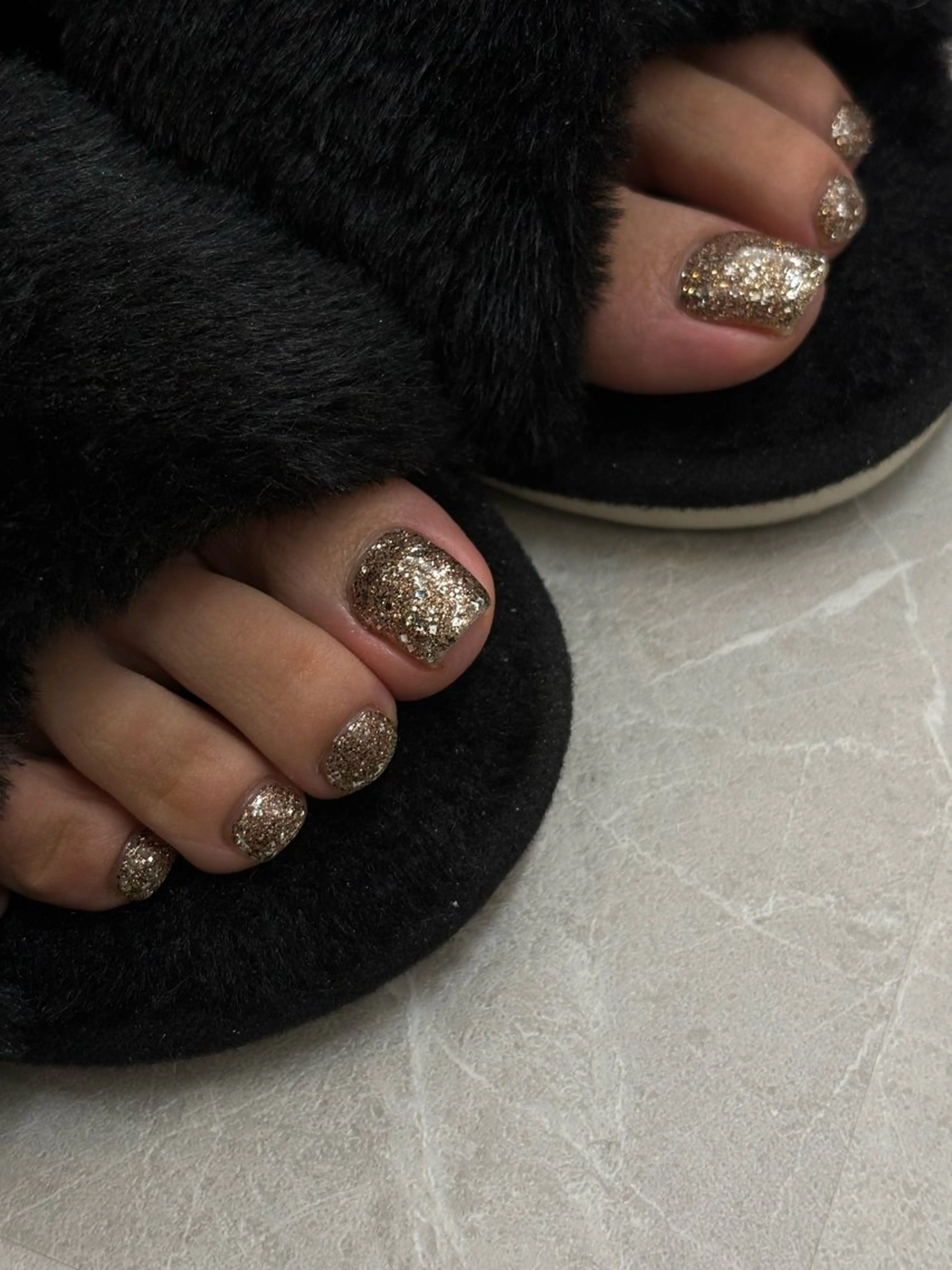 ネイル ラメ(グリッター) ワンカラーネイル フットネイル charme所属・charme nailのネイルデザイン