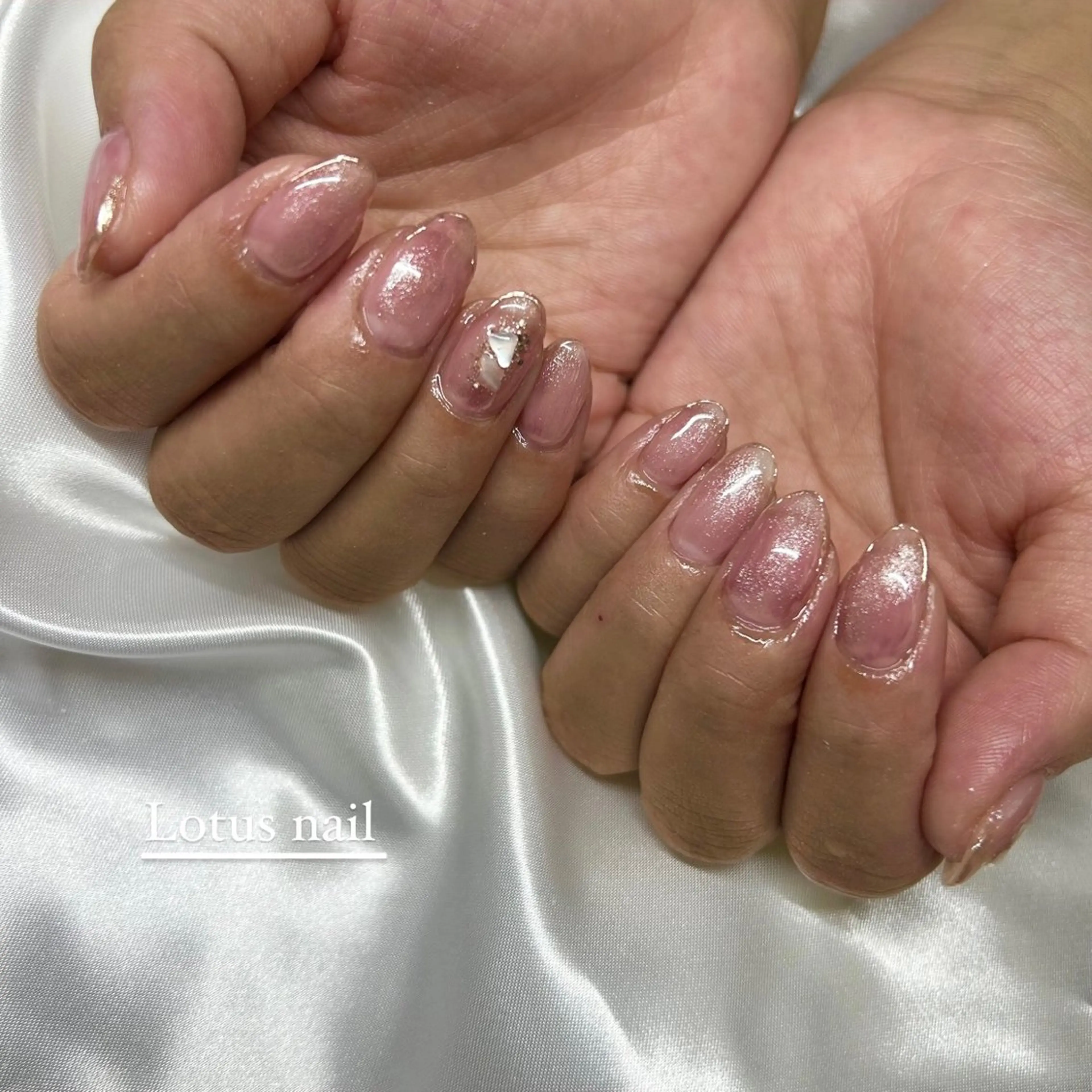 ネイル ハンドネイル privatesalon  Lotusnail所属・Lotus nailのネイルデザイン