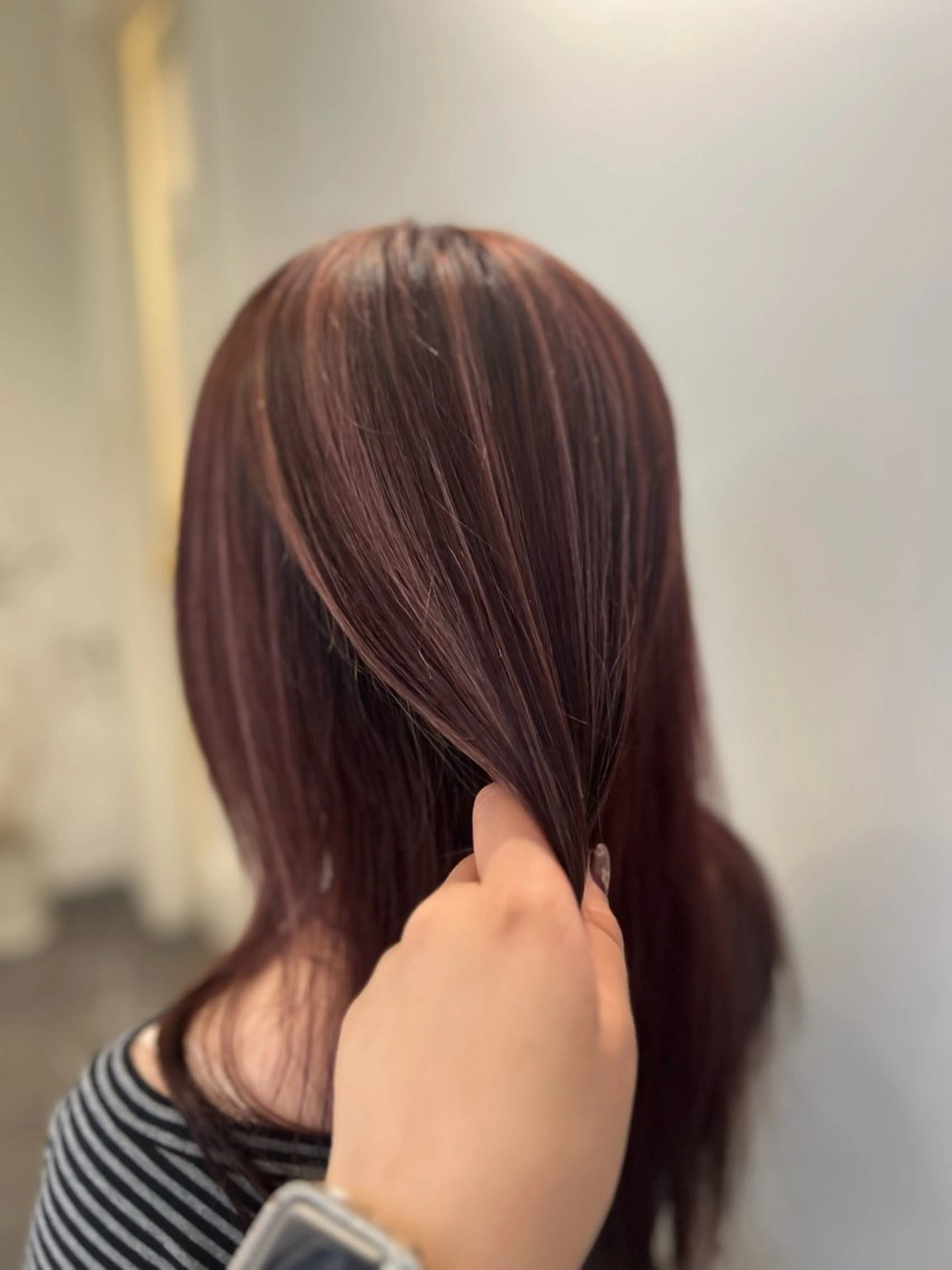 ロング カラー ハイライトカラー ピンクカラー ハイライト シミズ リホのヘアスタイル