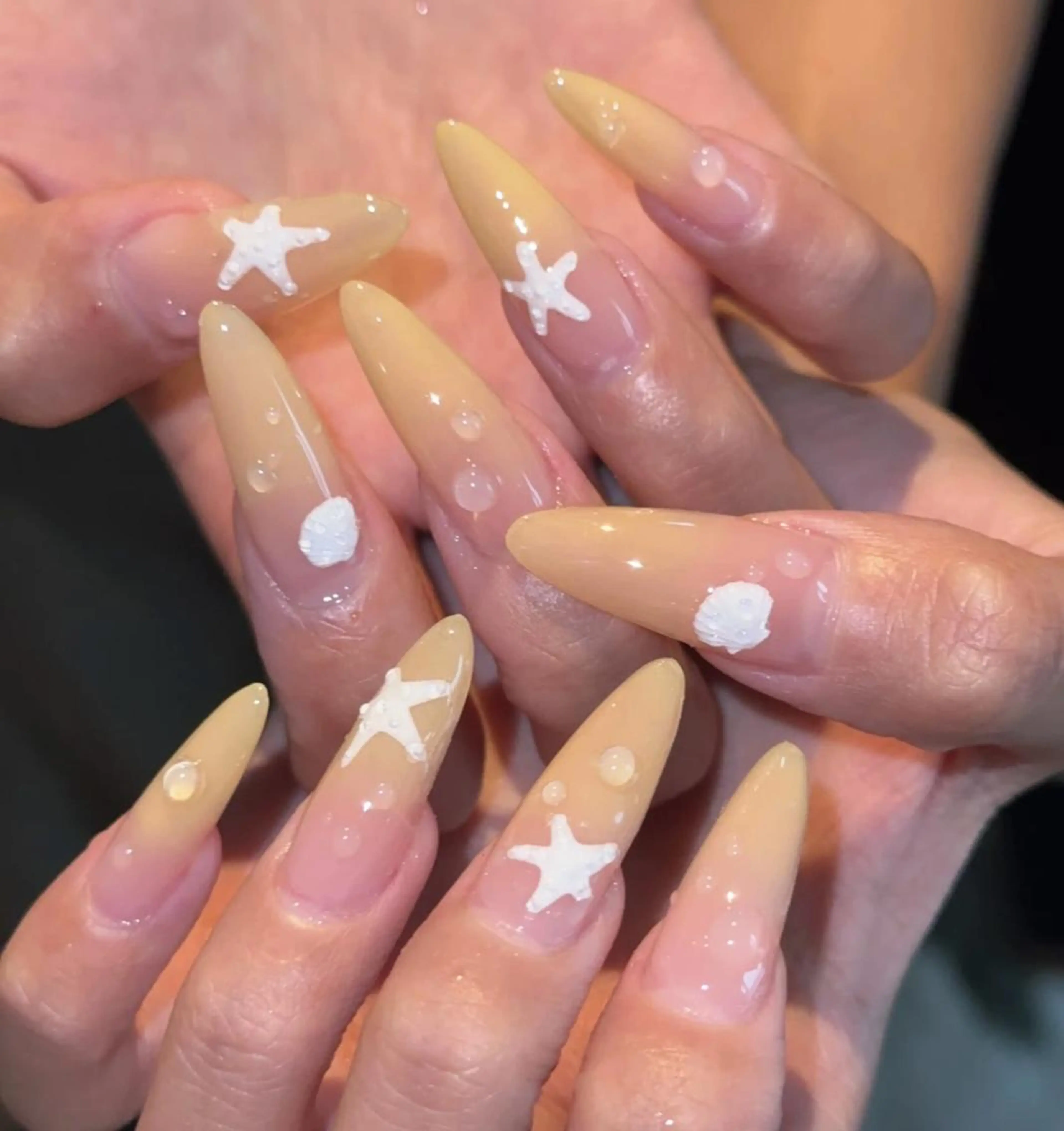 ネイル ハンドネイル 🍑 momo_nailのネイルデザイン
