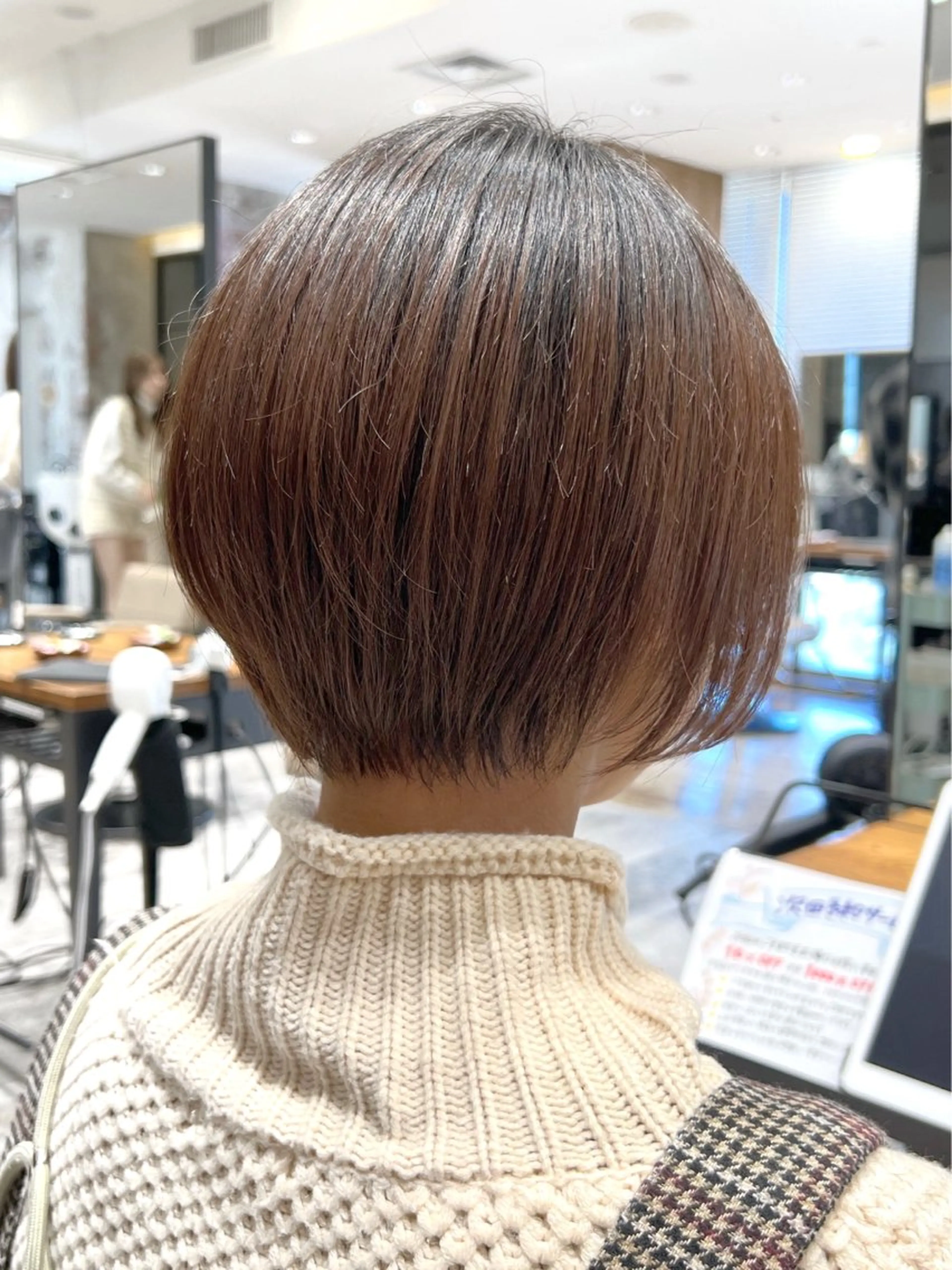 ショート カラー カット ヘアカラー トリートメント 💍新宿ショート 💍岩田莉奈のヘアスタイル